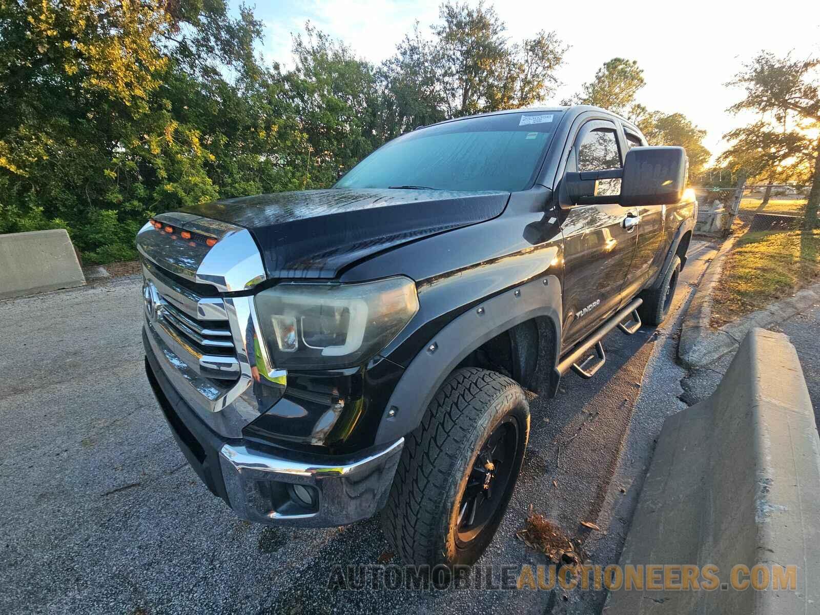 5TFRM5F17FX091213 Toyota Tundra 2015