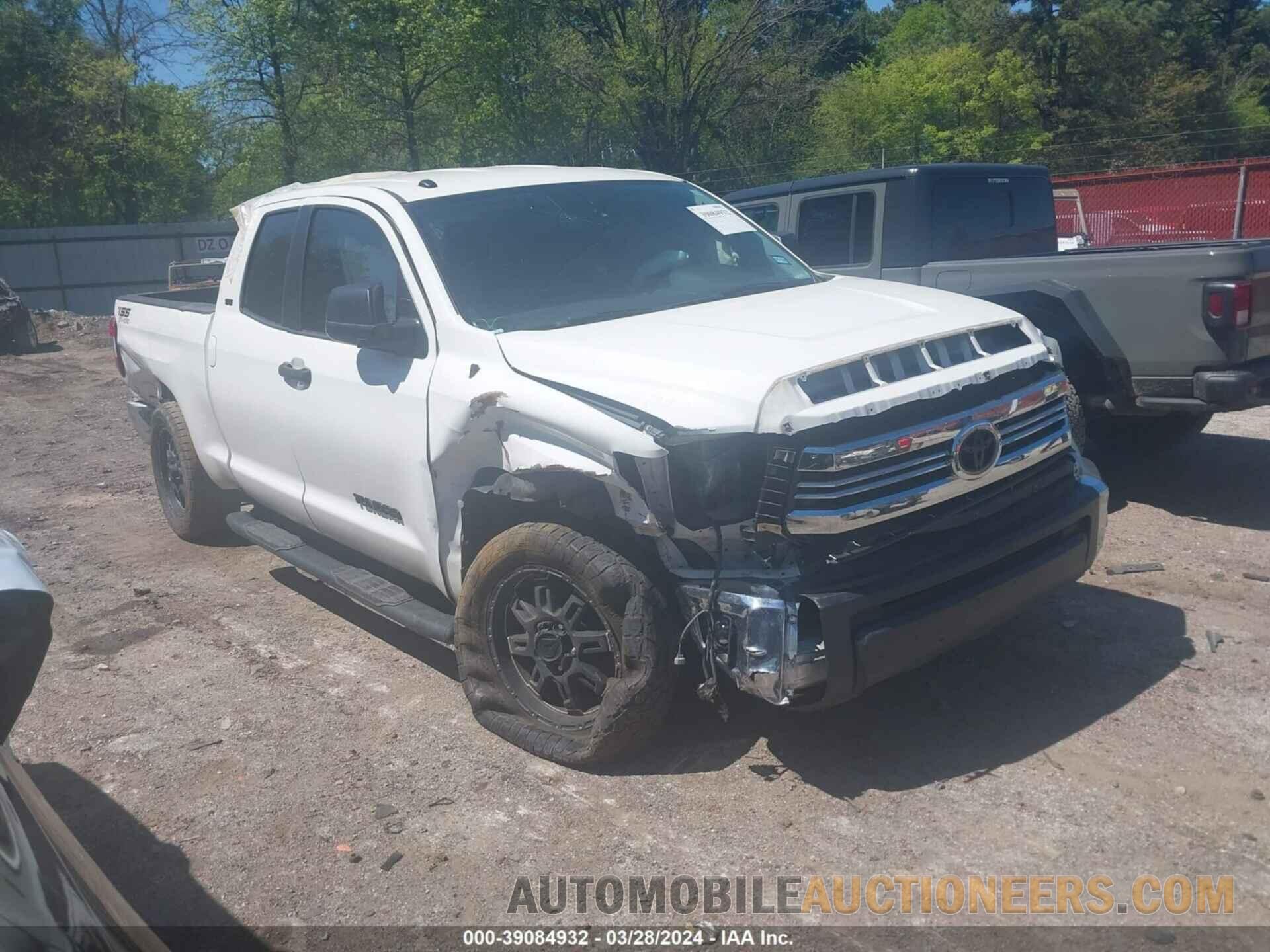 5TFRM5F18HX113822 TOYOTA TUNDRA 2017