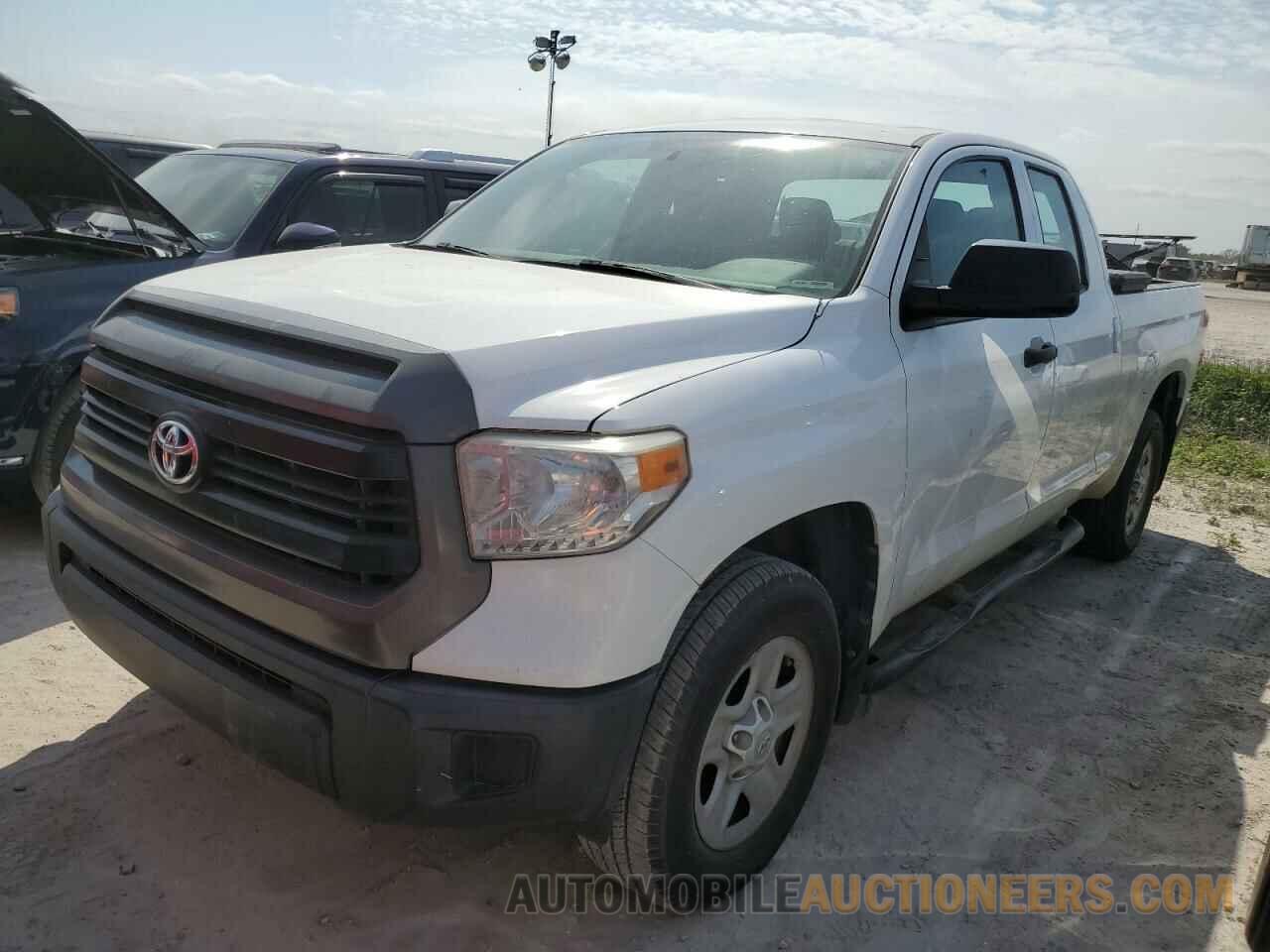 5TFRM5F19FX090905 TOYOTA TUNDRA 2015