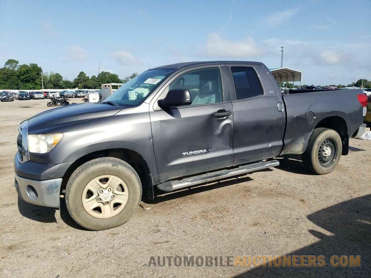 5TFRM5F1XDX065752 TOYOTA TUNDRA 2013