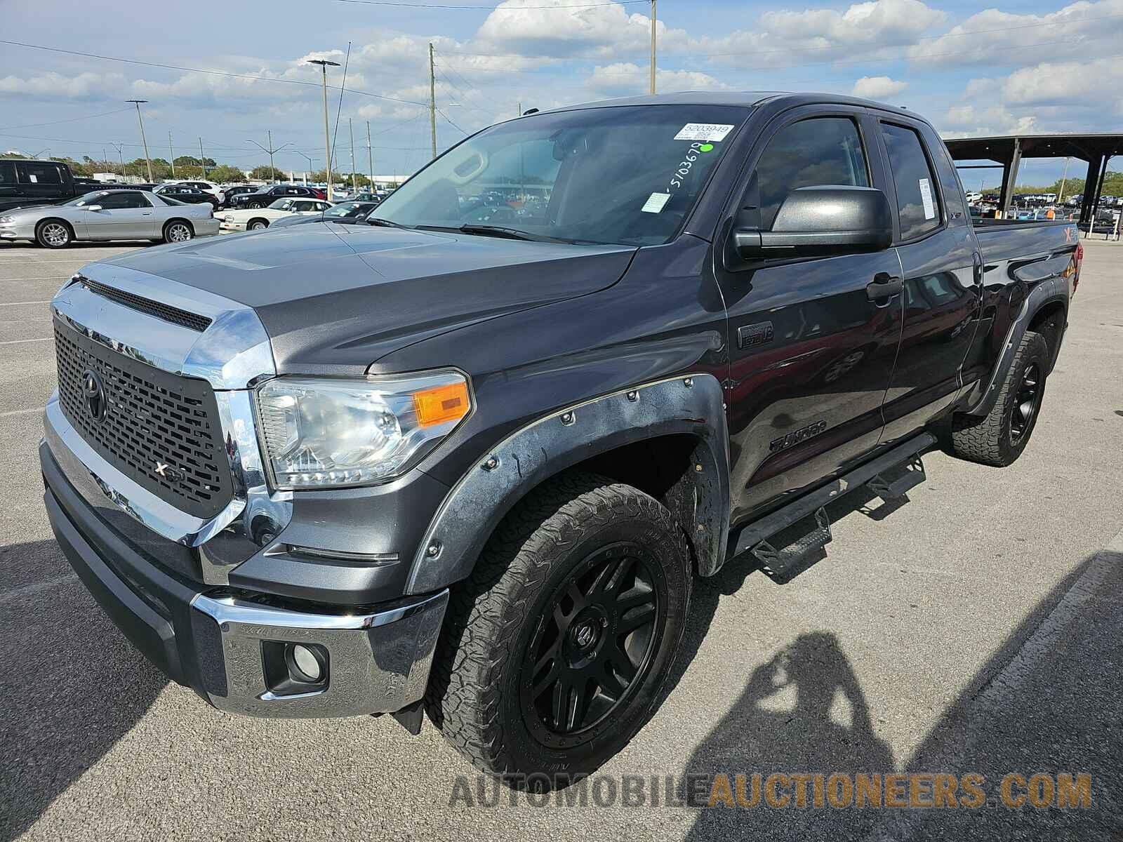 5TFRW5F10HX221720 Toyota Tundra 2017