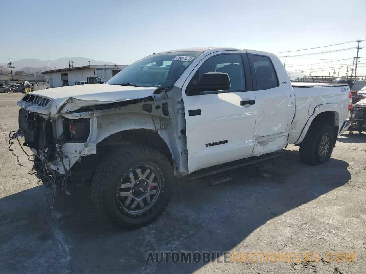 5TFRW5F13HX220108 TOYOTA TUNDRA 2017