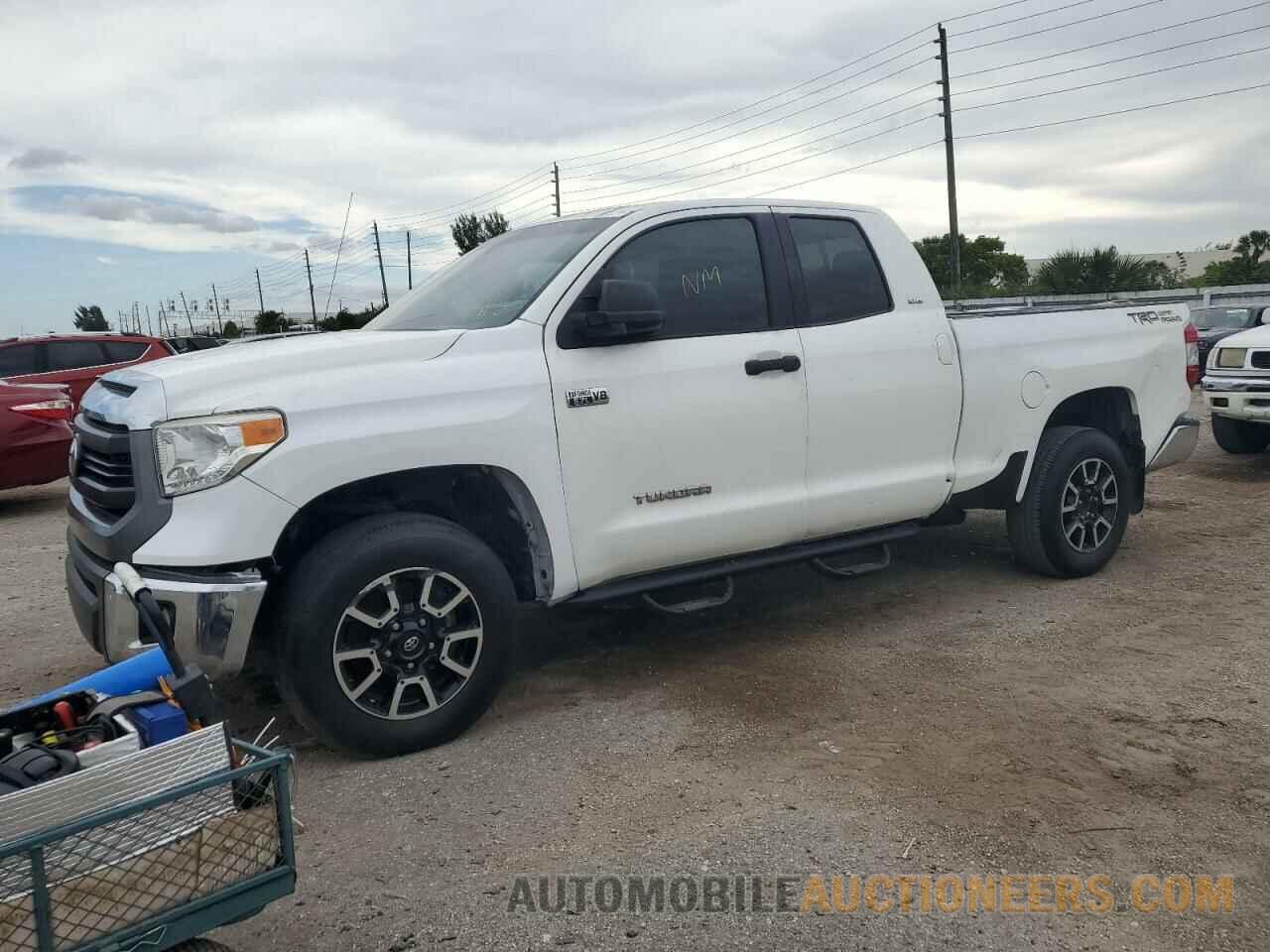 5TFRW5F15GX195677 TOYOTA TUNDRA 2016