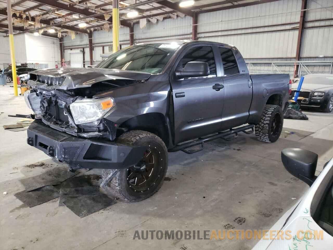 5TFRW5F17HX217583 TOYOTA TUNDRA 2017