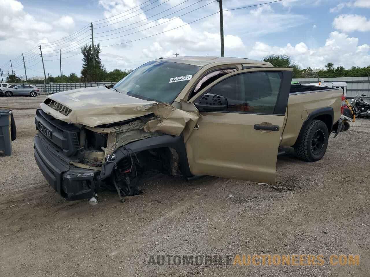 5TFRW5F18HX222663 TOYOTA TUNDRA 2017