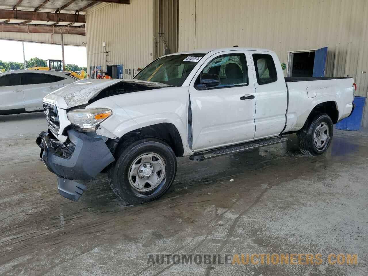 5TFRX5GN0HX081375 TOYOTA TACOMA 2017