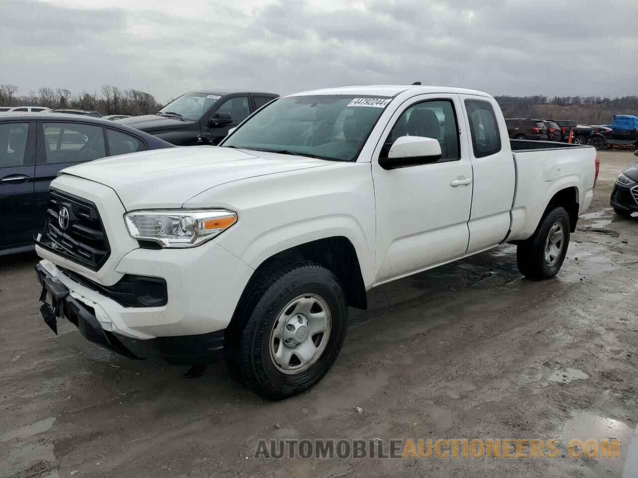 5TFRX5GN0HX086074 TOYOTA TACOMA 2017