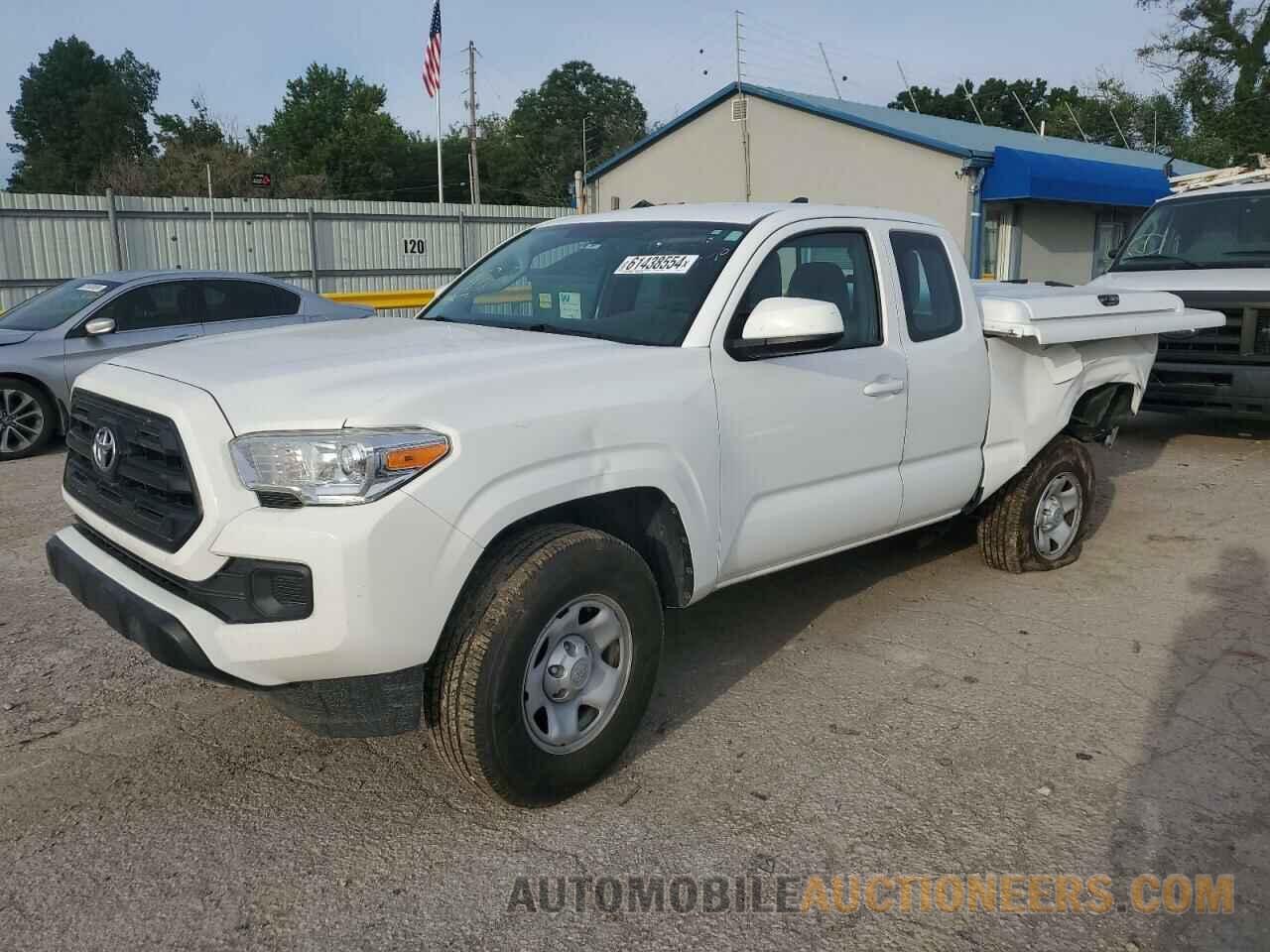 5TFRX5GN0HX087516 TOYOTA TACOMA 2017