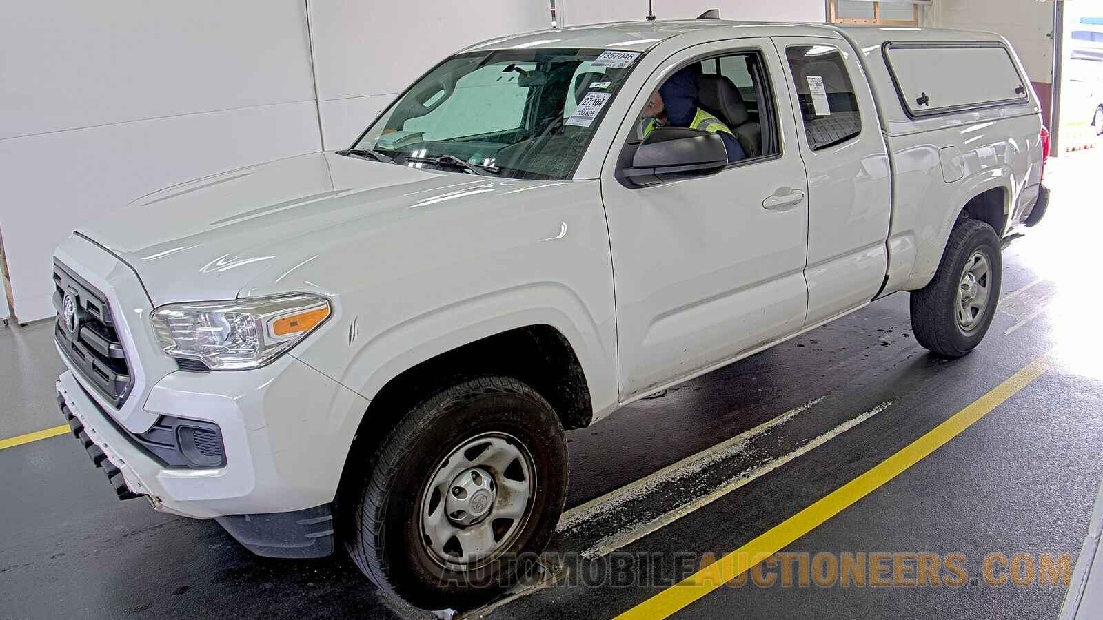 5TFRX5GN1HX083880 Toyota Tacoma 2017