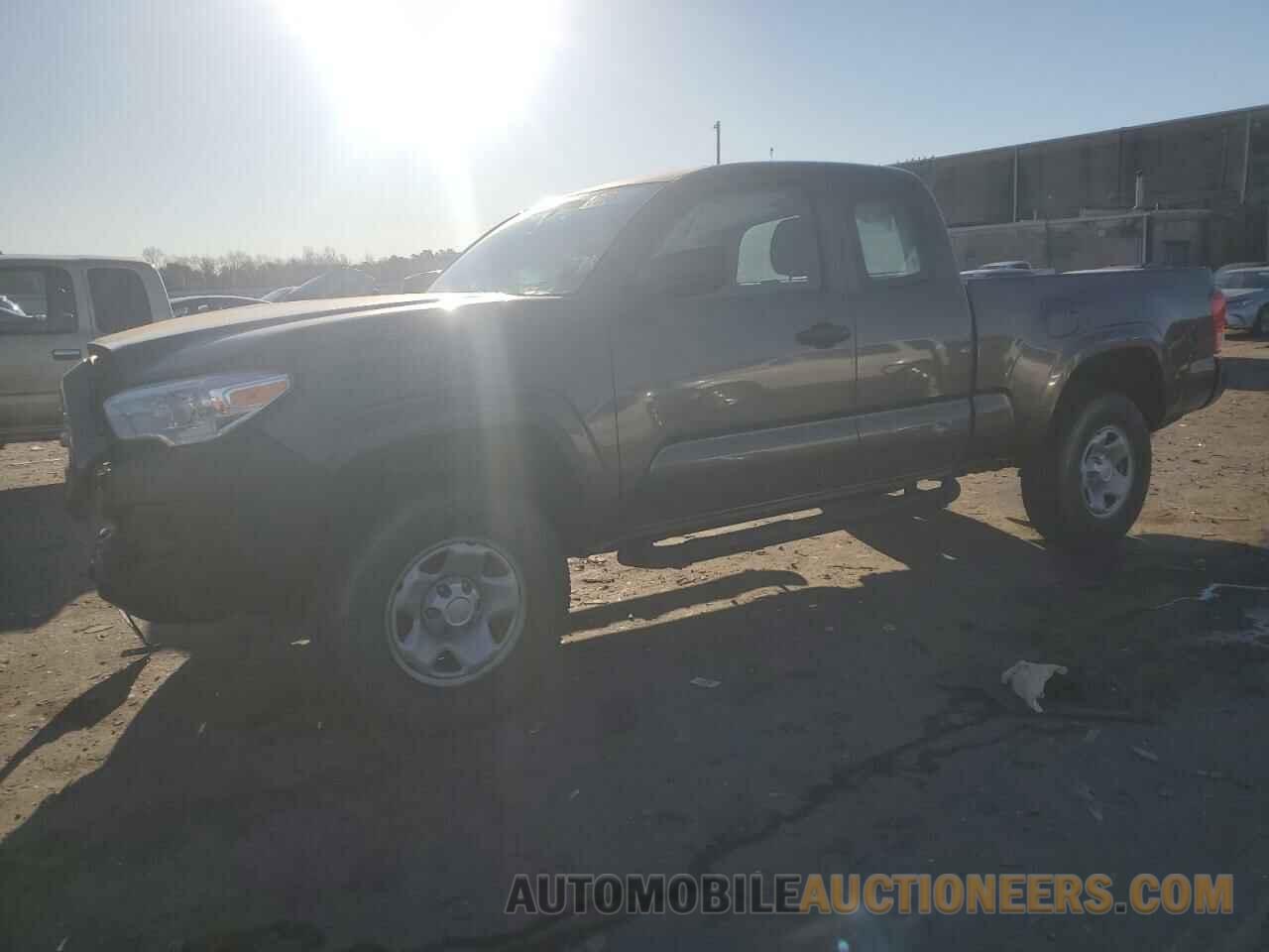 5TFRX5GN3GX057067 TOYOTA TACOMA 2016