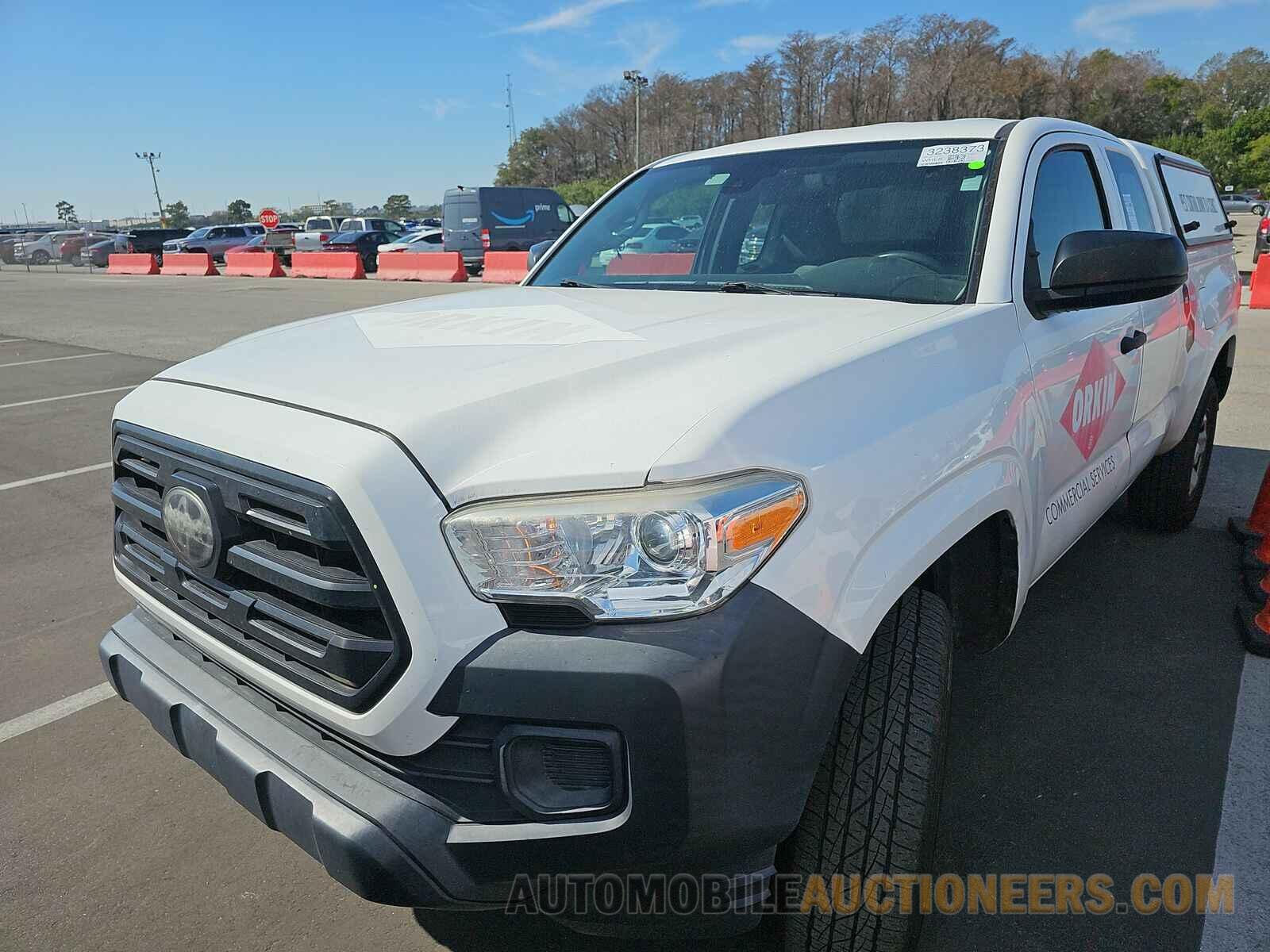 5TFRX5GN3JX117940 Toyota Tacoma 2018