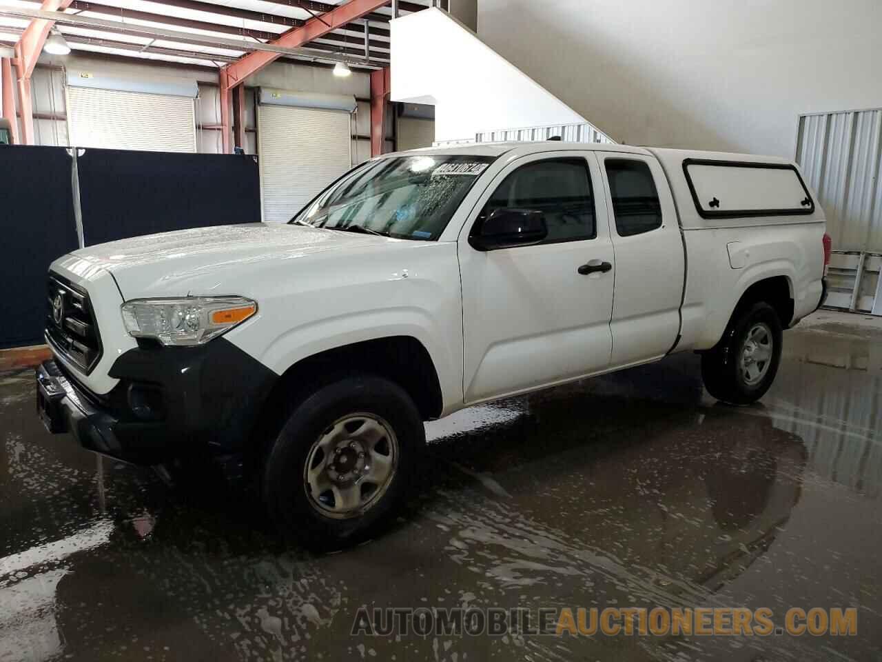 5TFRX5GN5HX093456 TOYOTA TACOMA 2017