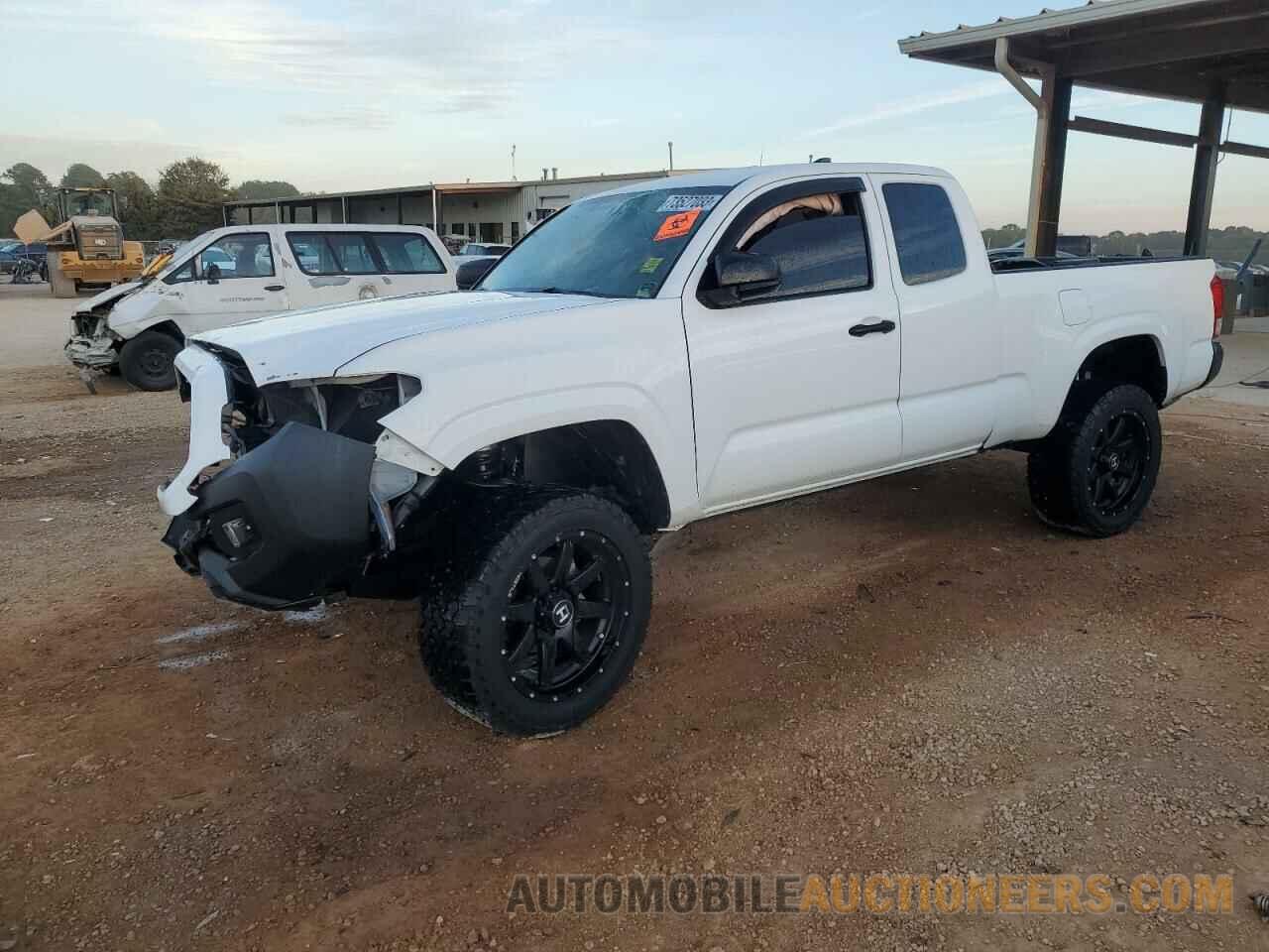 5TFRX5GN6HX080795 TOYOTA TACOMA 2017