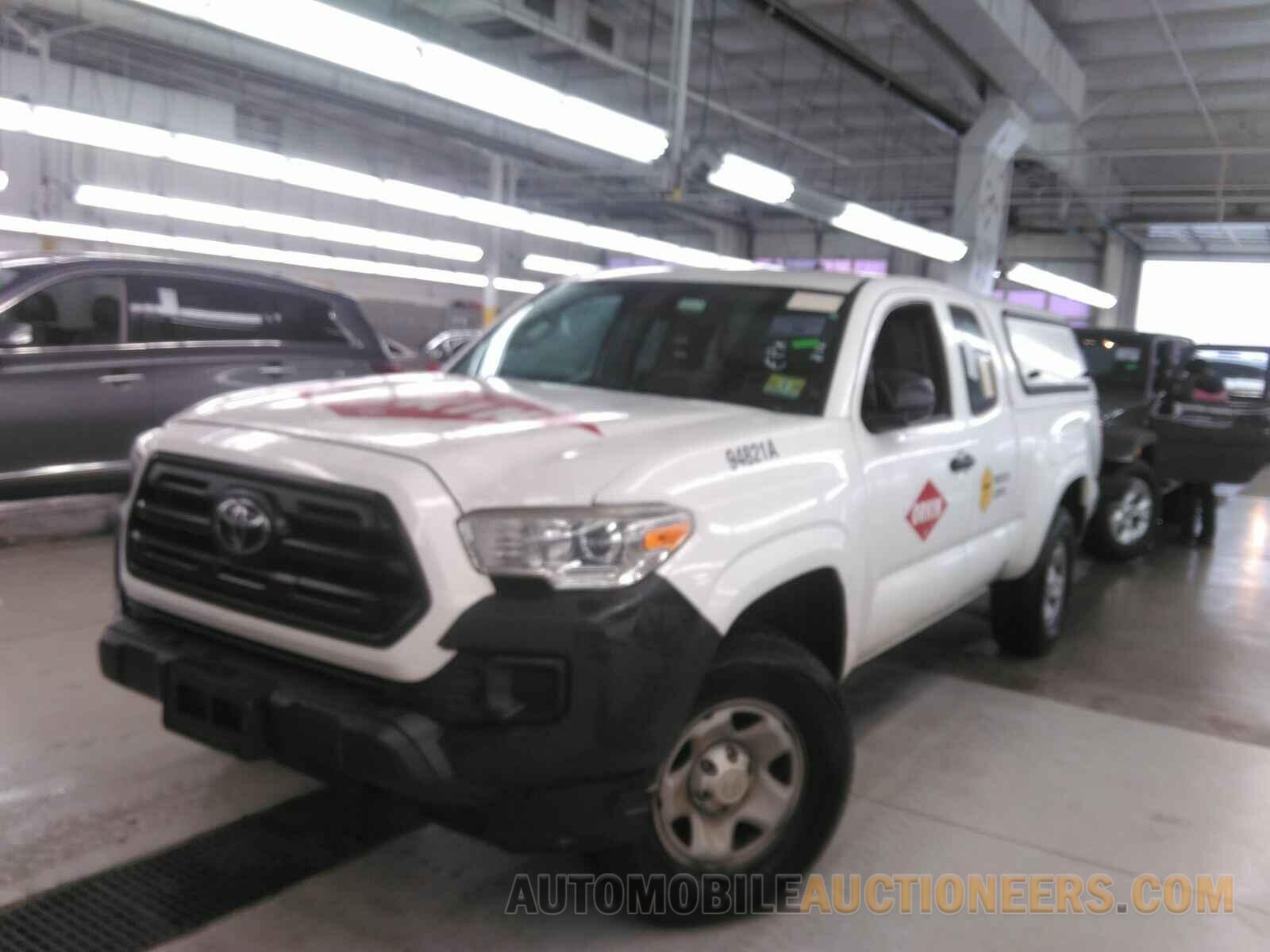 5TFRX5GN6JX111985 Toyota Tacoma 2018