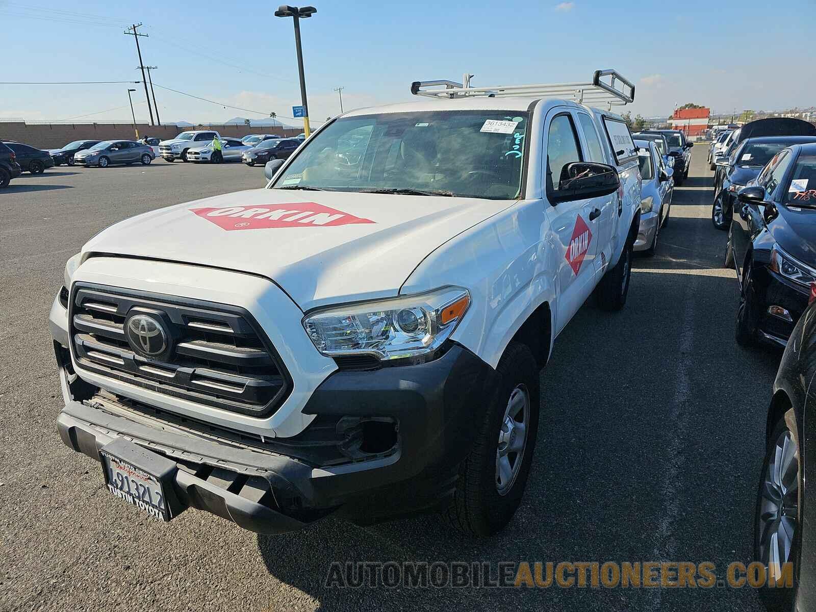 5TFRX5GN7JX109310 Toyota Tacoma 2018