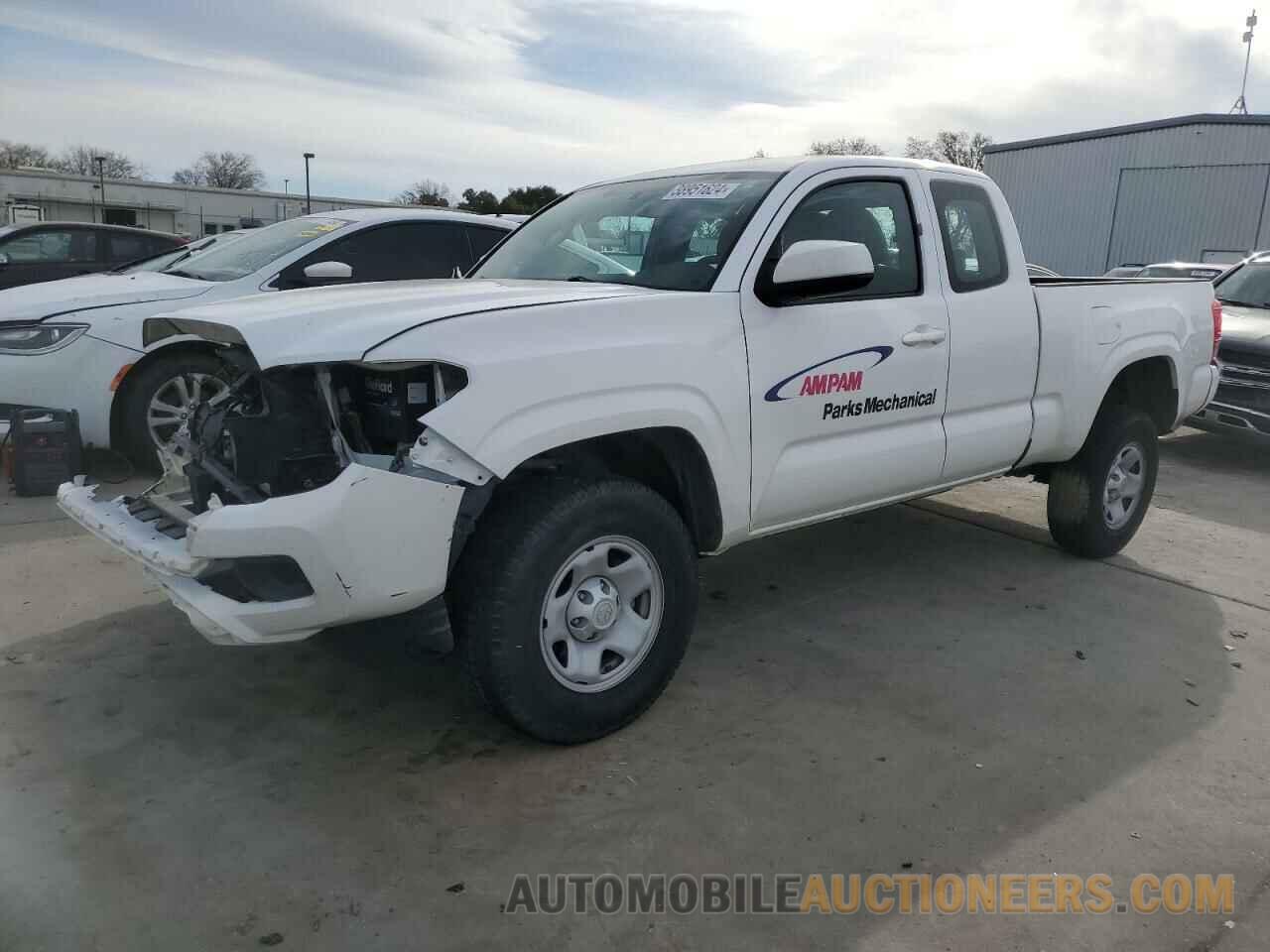 5TFRX5GNXHX078824 TOYOTA TACOMA 2017