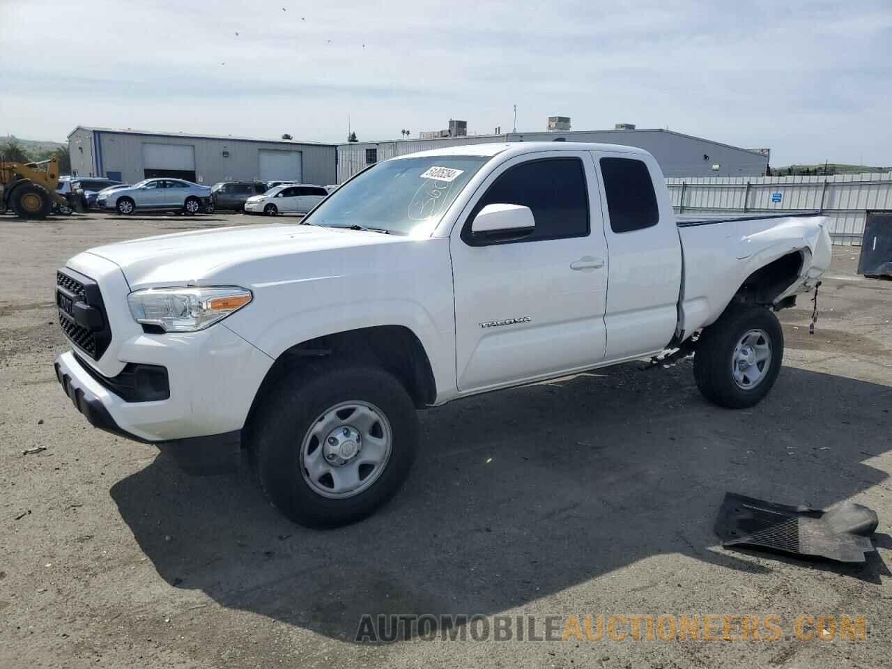 5TFRX5GNXHX090200 TOYOTA TACOMA 2017