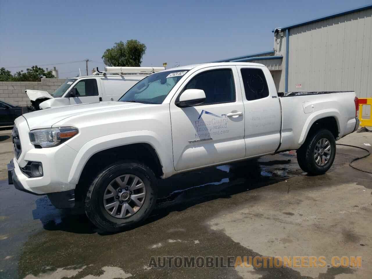 5TFRZ5CN8HX048303 TOYOTA TACOMA 2017