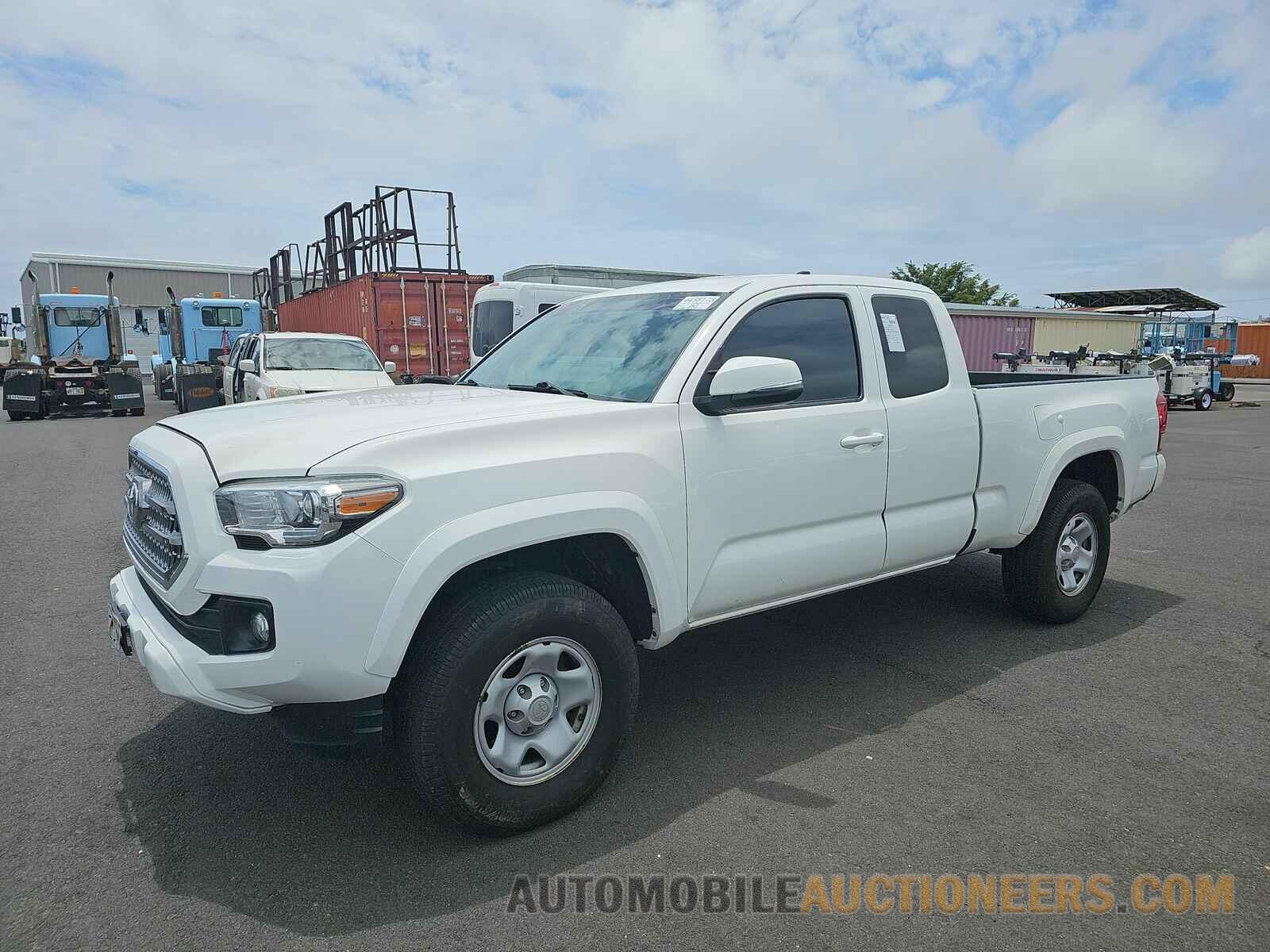 5TFSZ5AN1GX001360 Toyota Tacoma 2016