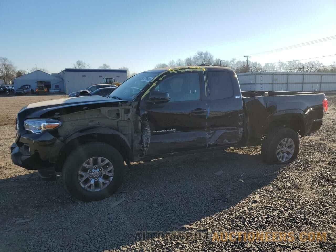 5TFSZ5AN2HX106720 TOYOTA TACOMA 2017