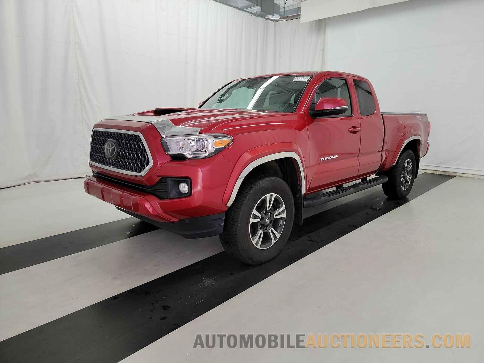 5TFSZ5AN2JX127184 Toyota Tacoma 2018