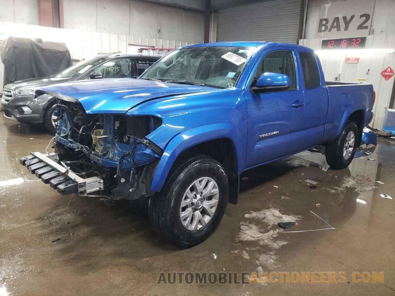 5TFSZ5AN2JX151923 TOYOTA TACOMA 2018