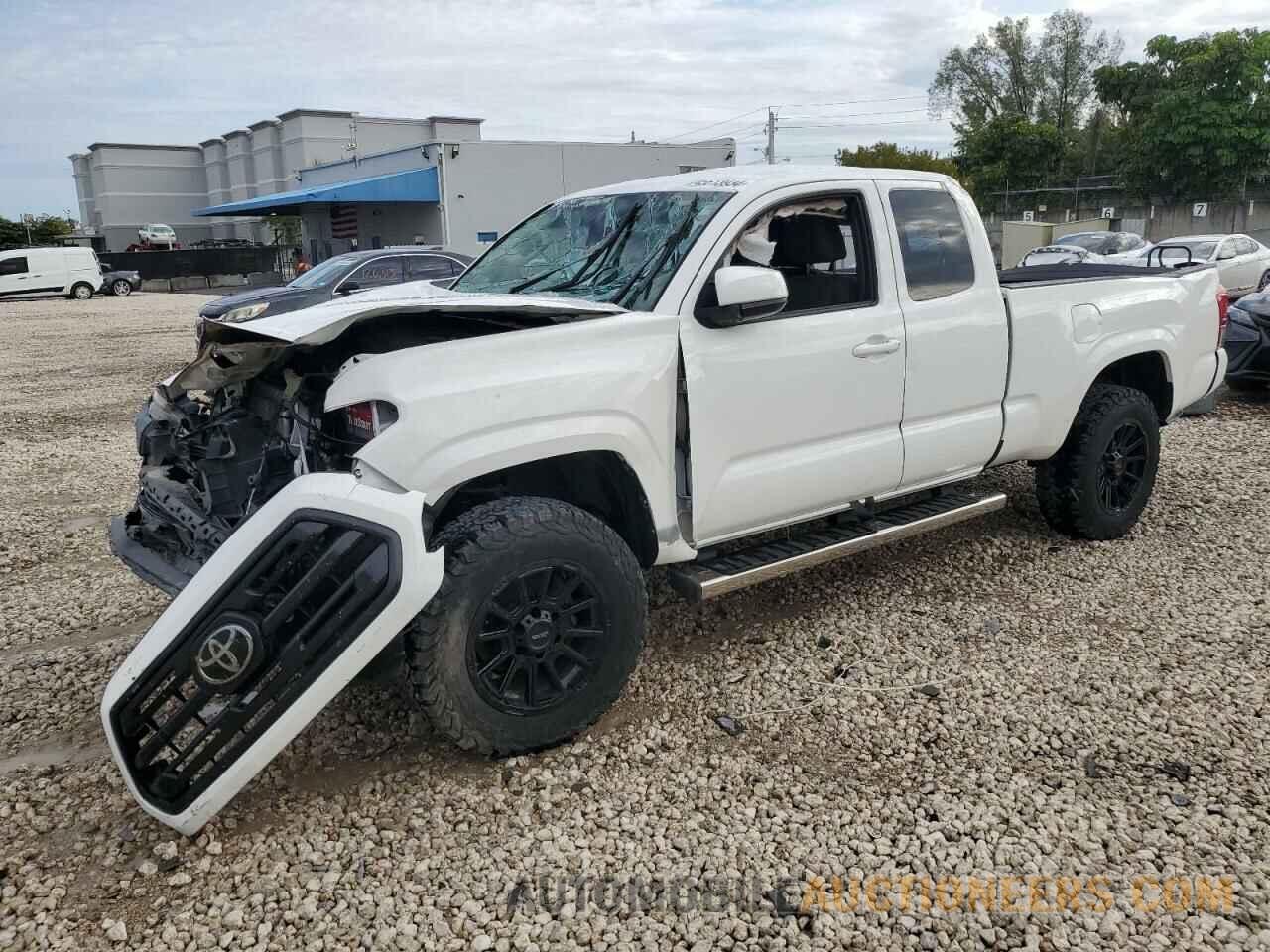 5TFSZ5AN2KX173261 TOYOTA TACOMA 2019