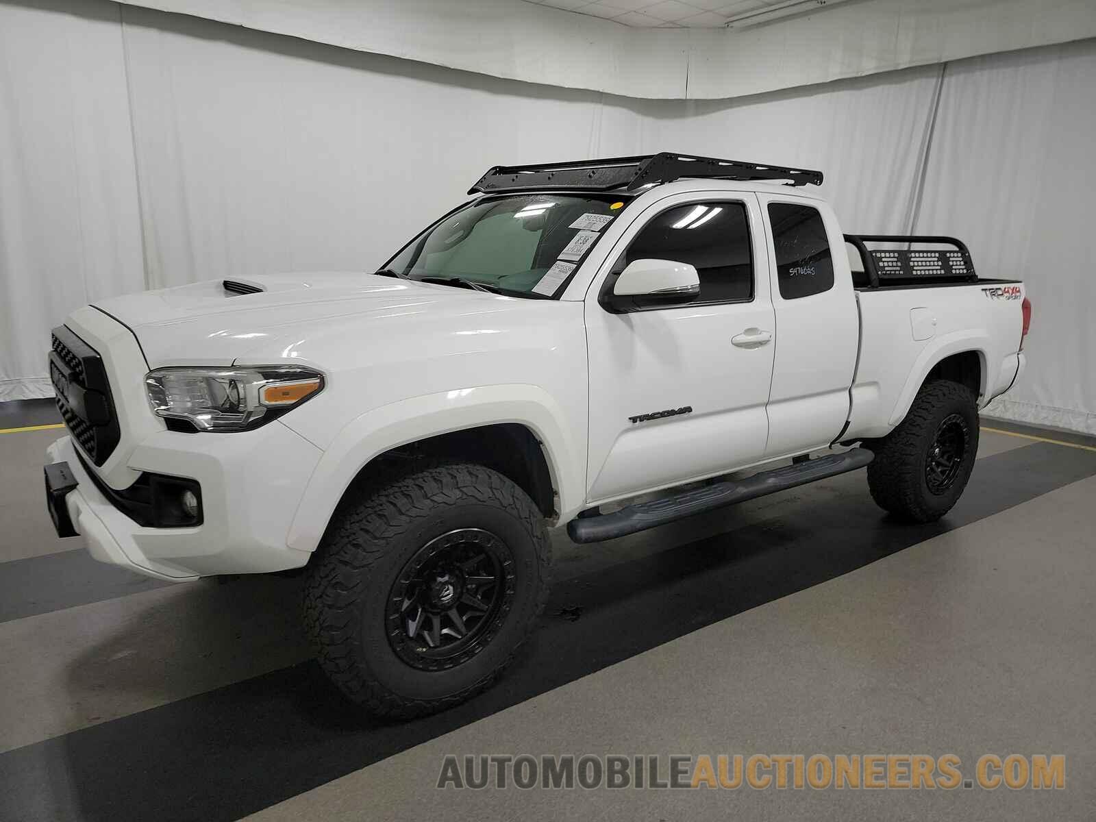 5TFSZ5AN3GX015602 Toyota Tacoma 4WD 2016