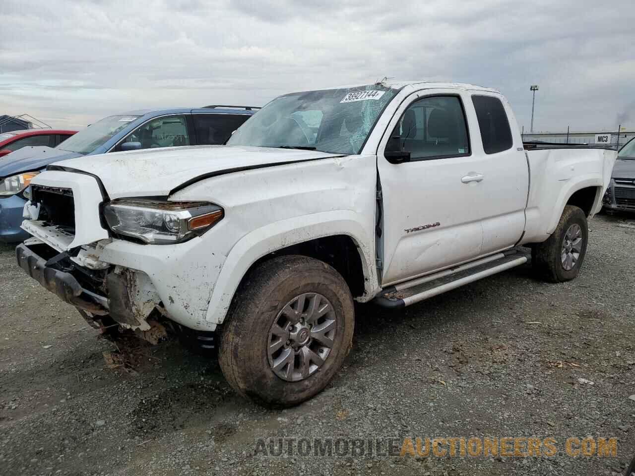 5TFSZ5AN3JX131437 TOYOTA TACOMA 2018