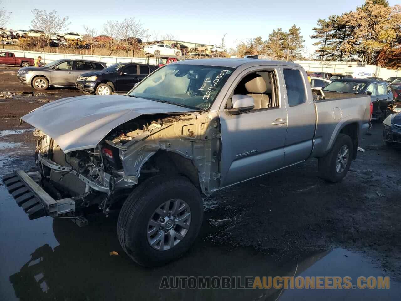 5TFSZ5AN3JX141711 TOYOTA TACOMA 2018