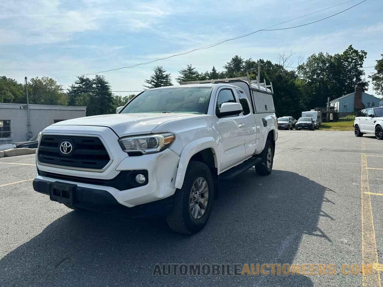 5TFSZ5AN5HX073857 TOYOTA TACOMA 2017