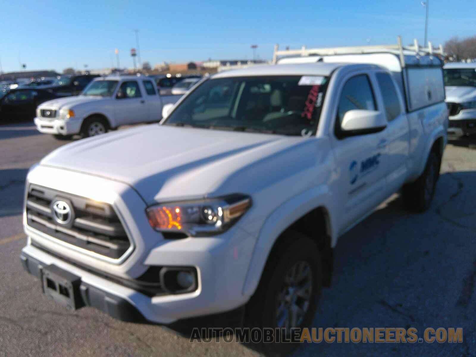 5TFSZ5AN8HX081550 Toyota Tacoma 2017