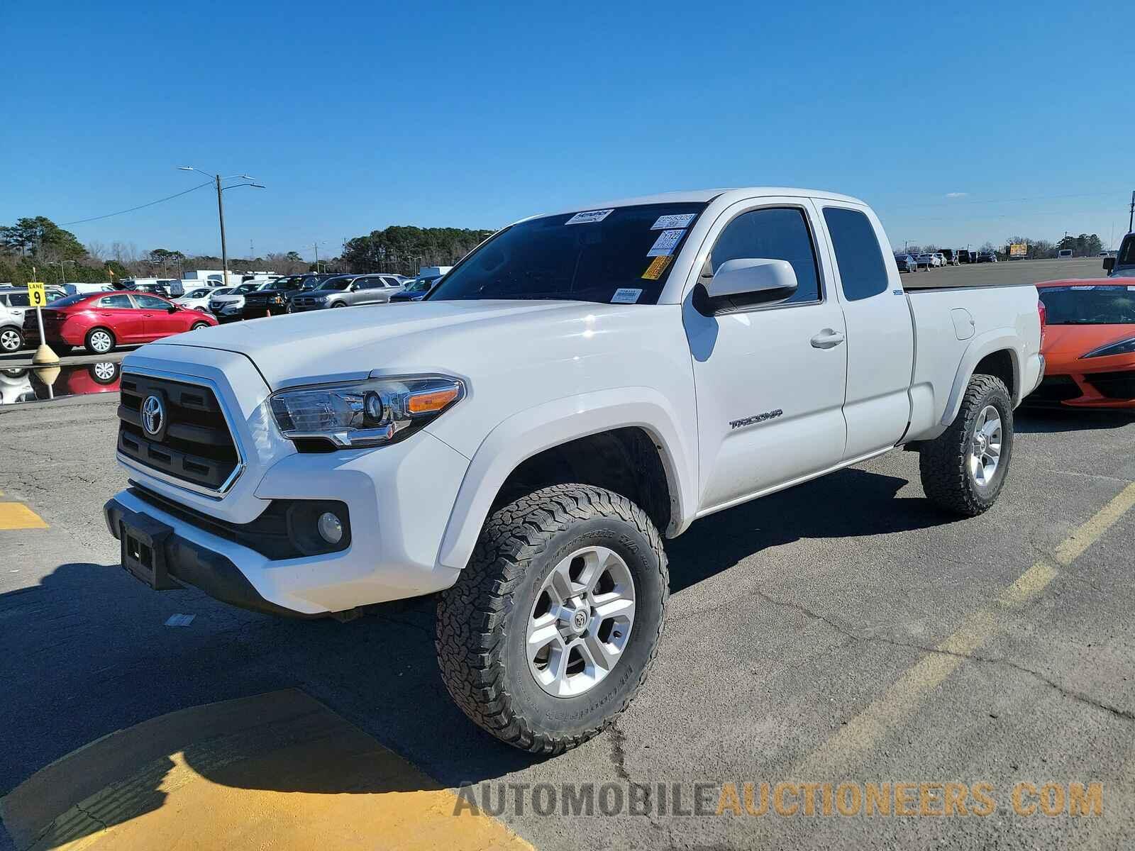 5TFSZ5AN8HX096243 Toyota Tacoma 2017