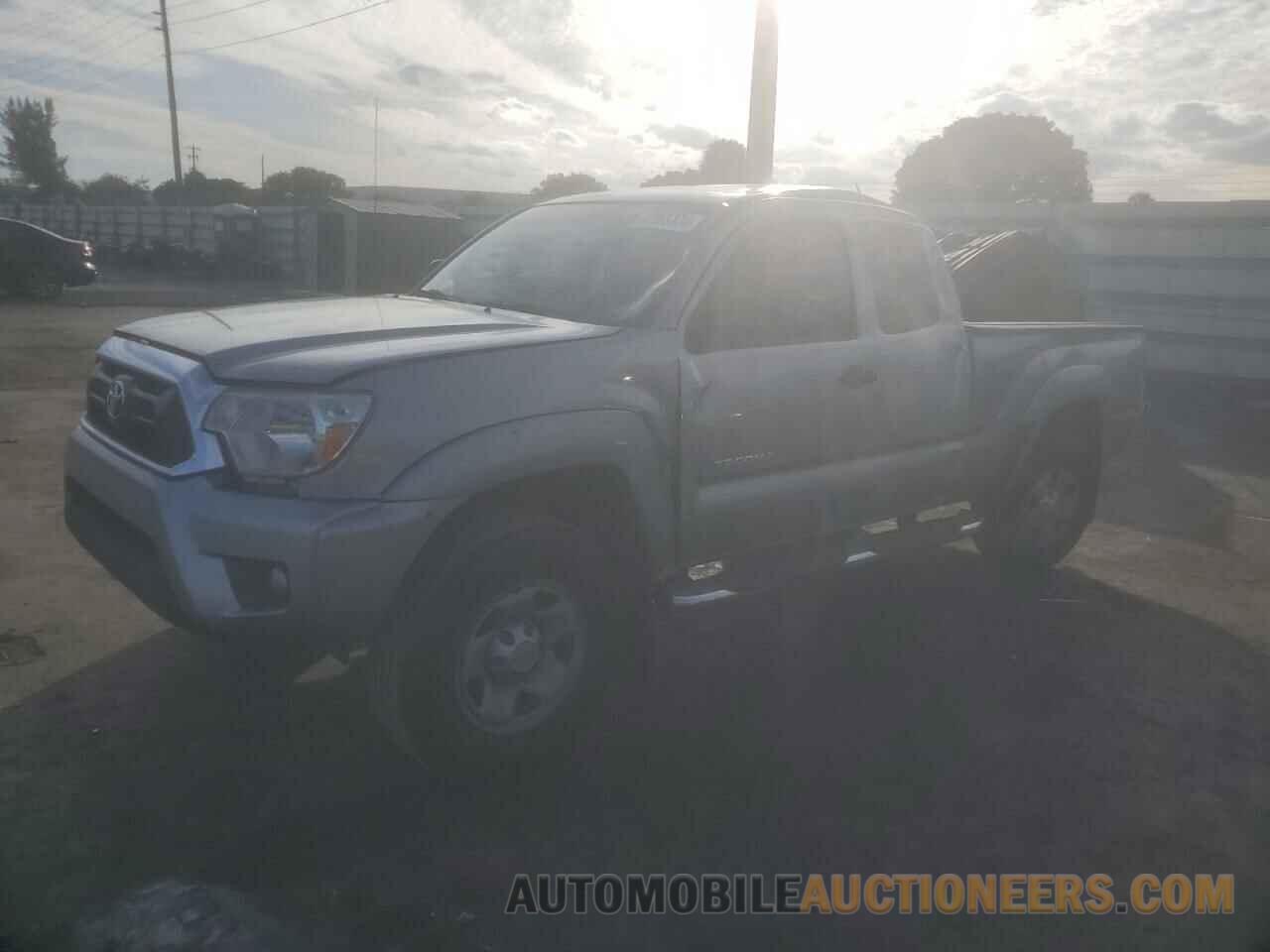 5TFTU4GN7FX089656 TOYOTA TACOMA 2015