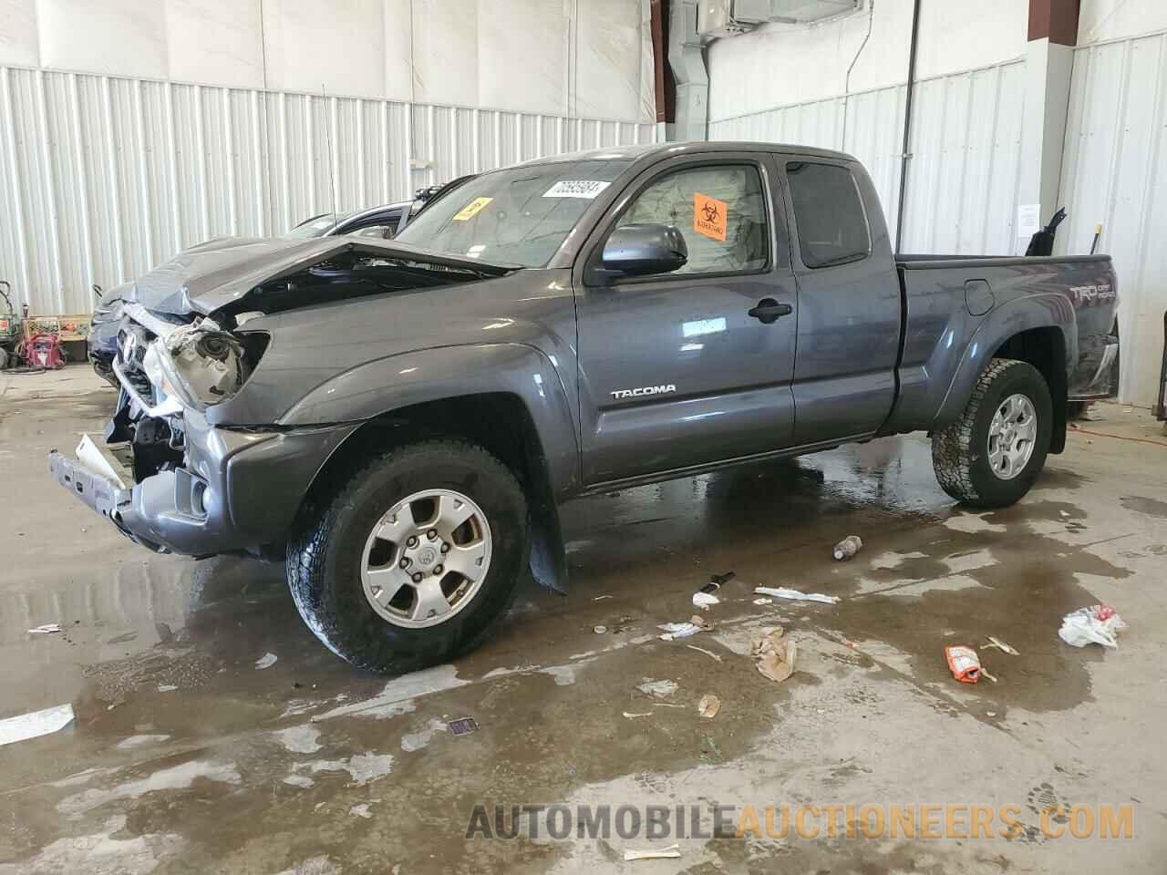 5TFTU4GNXFX084631 TOYOTA TACOMA 2015