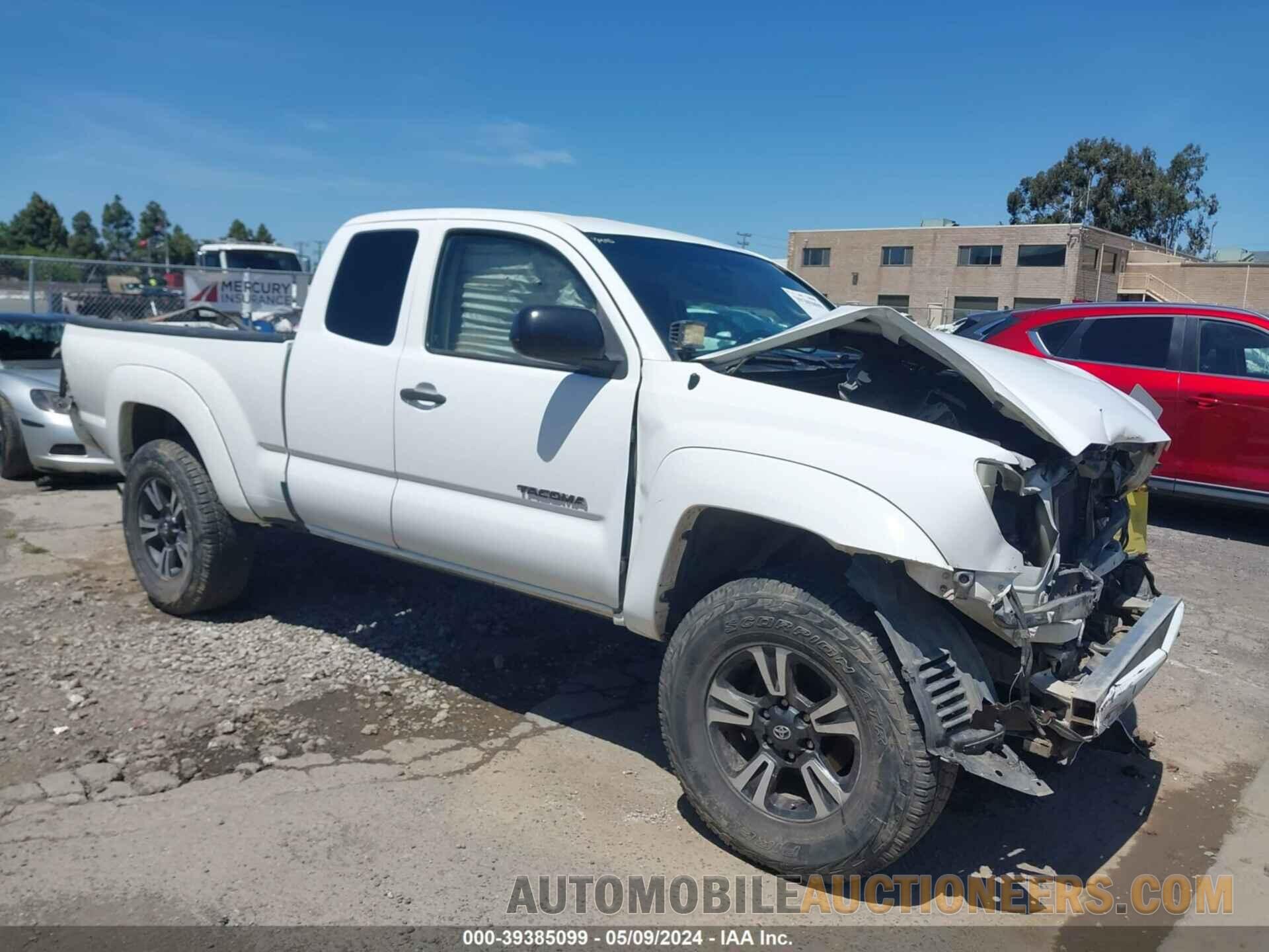 5TFTX4GN5FX045288 TOYOTA TACOMA 2015