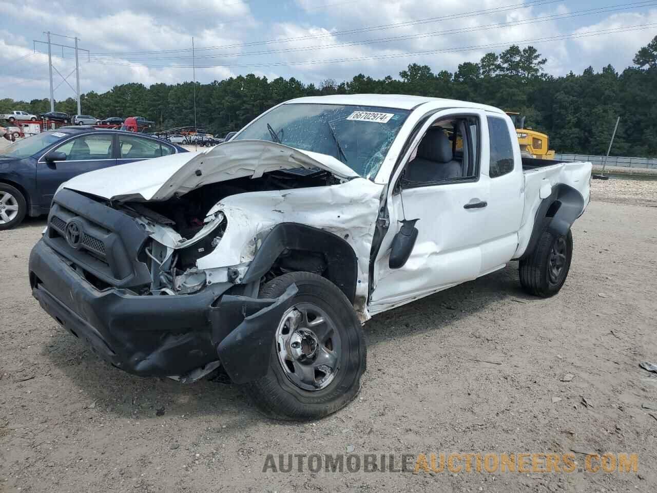 5TFTX4GN7FX043610 TOYOTA TACOMA 2015