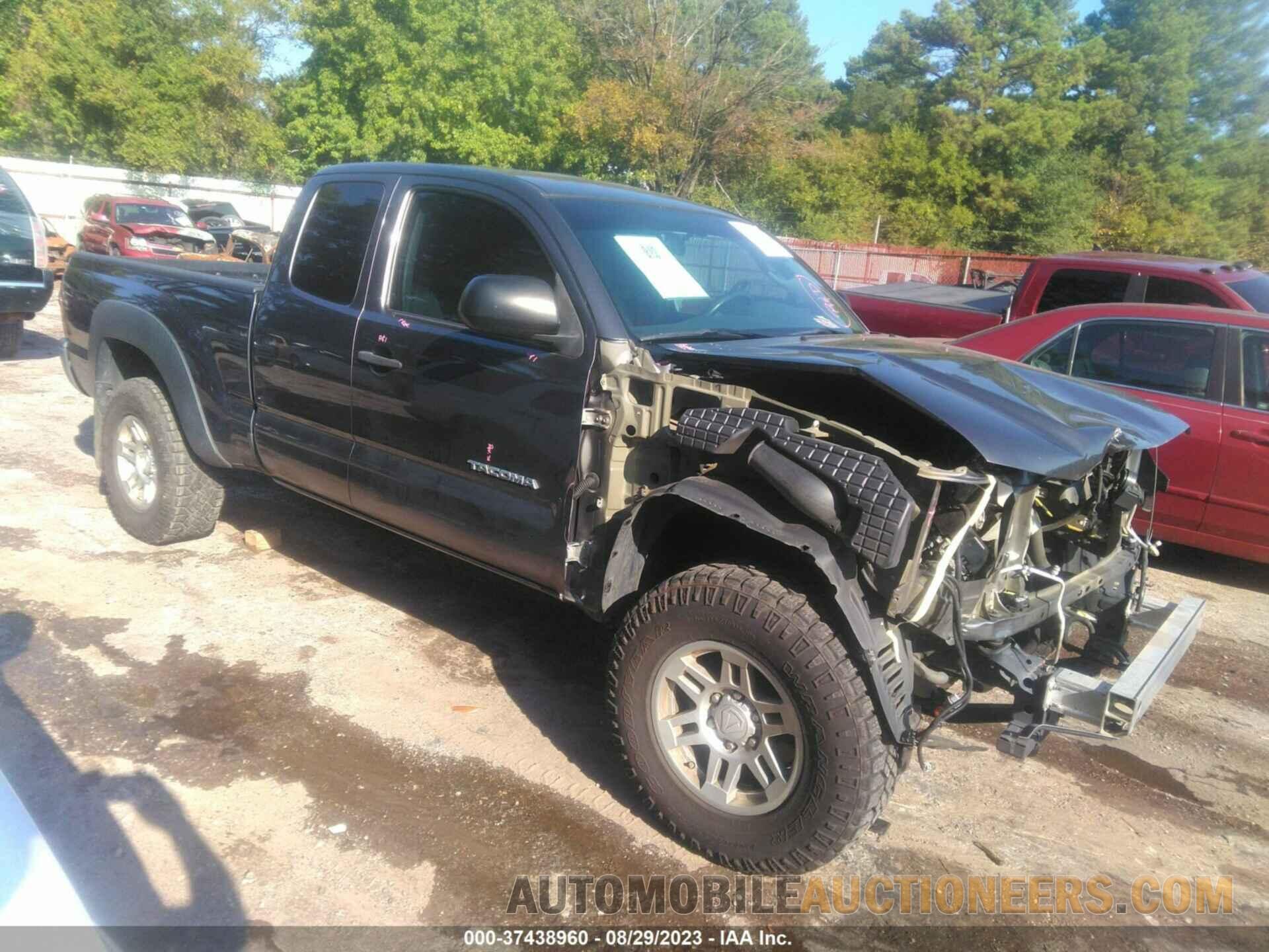 5TFTX4GN8FX043700 TOYOTA TACOMA 2015