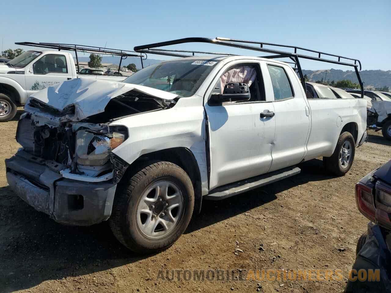 5TFTY5F10JX010135 TOYOTA TUNDRA 2018