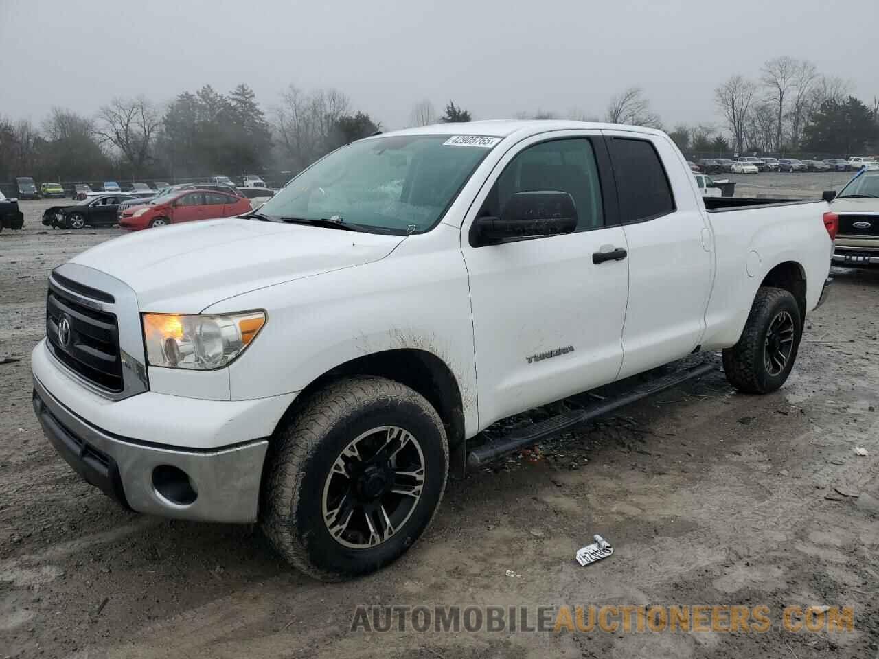 5TFUM5F10DX049845 TOYOTA TUNDRA 2013