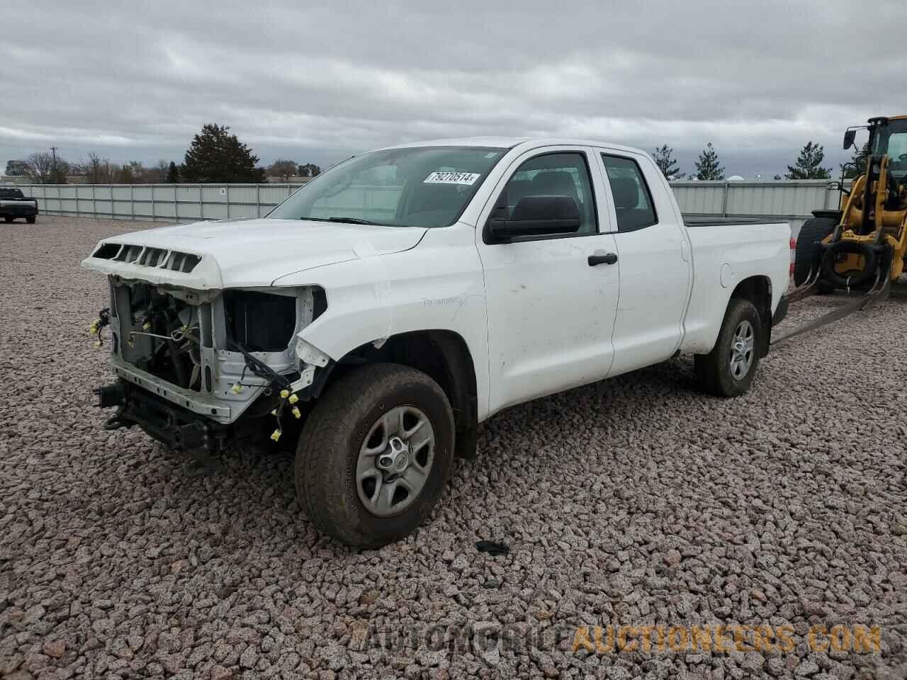 5TFUM5F11HX073853 TOYOTA TUNDRA 2017