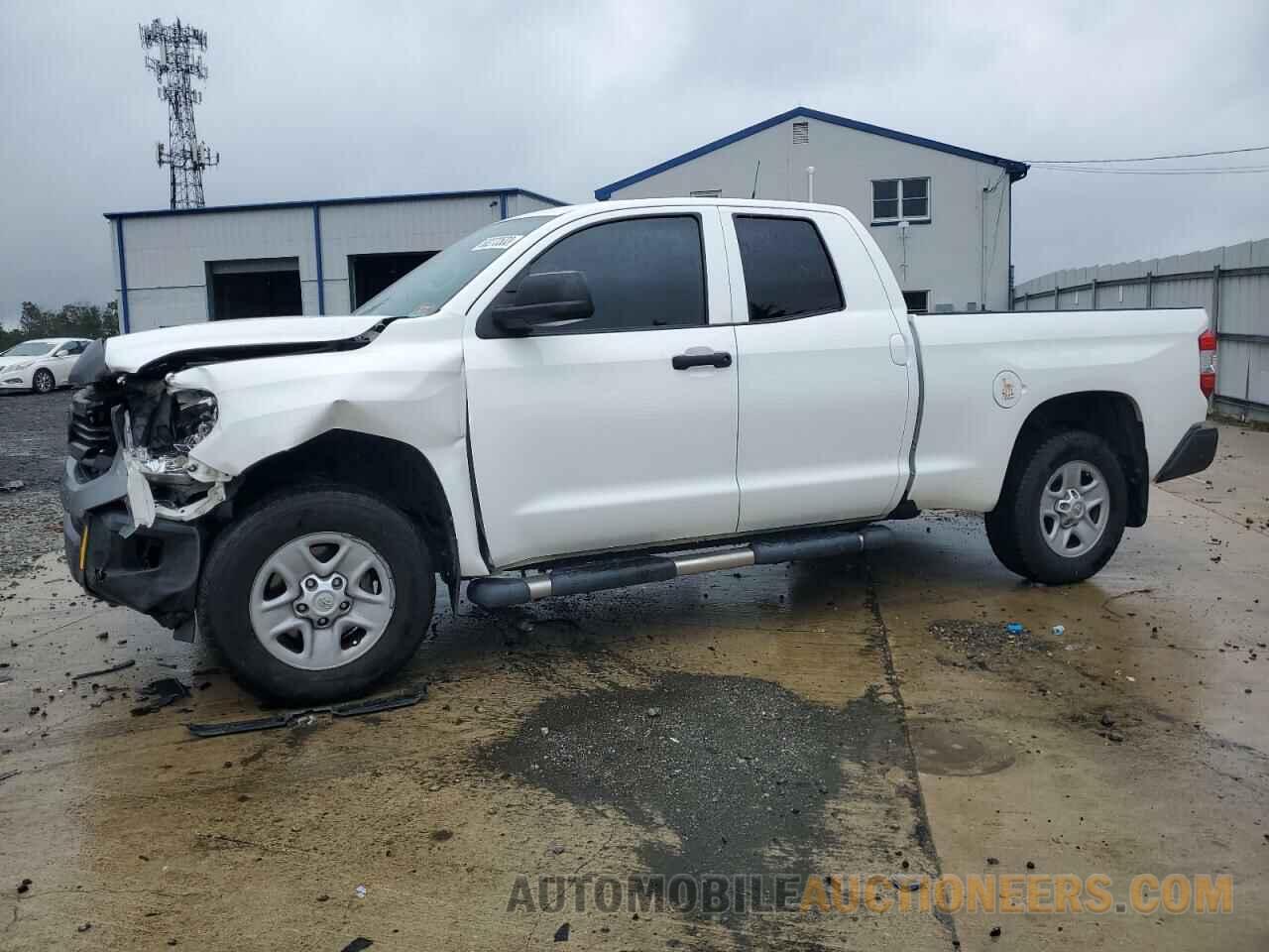 5TFUM5F11HX073917 TOYOTA TUNDRA 2017