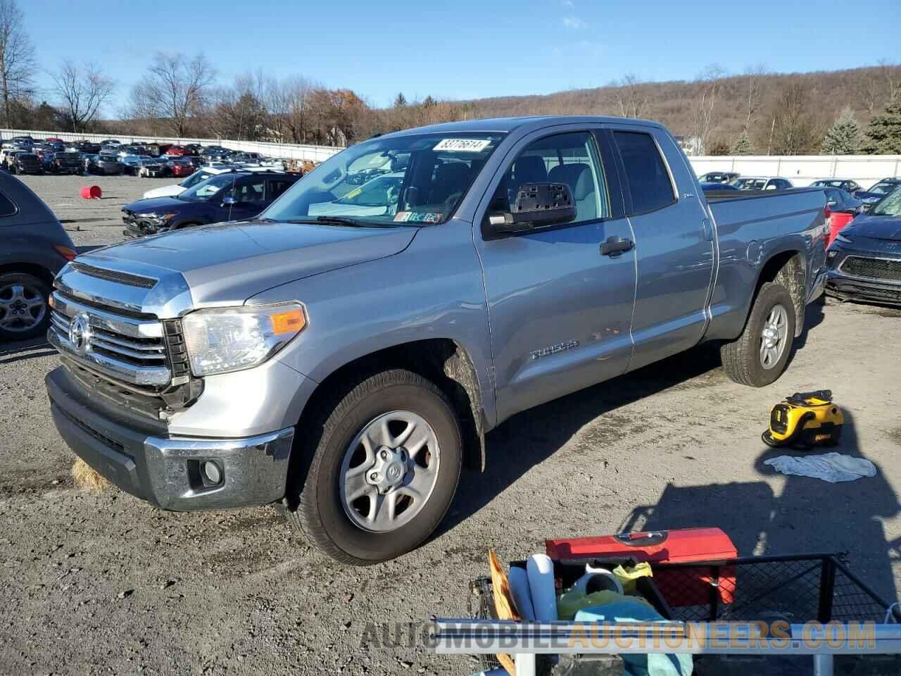 5TFUM5F12HX073893 TOYOTA TUNDRA 2017