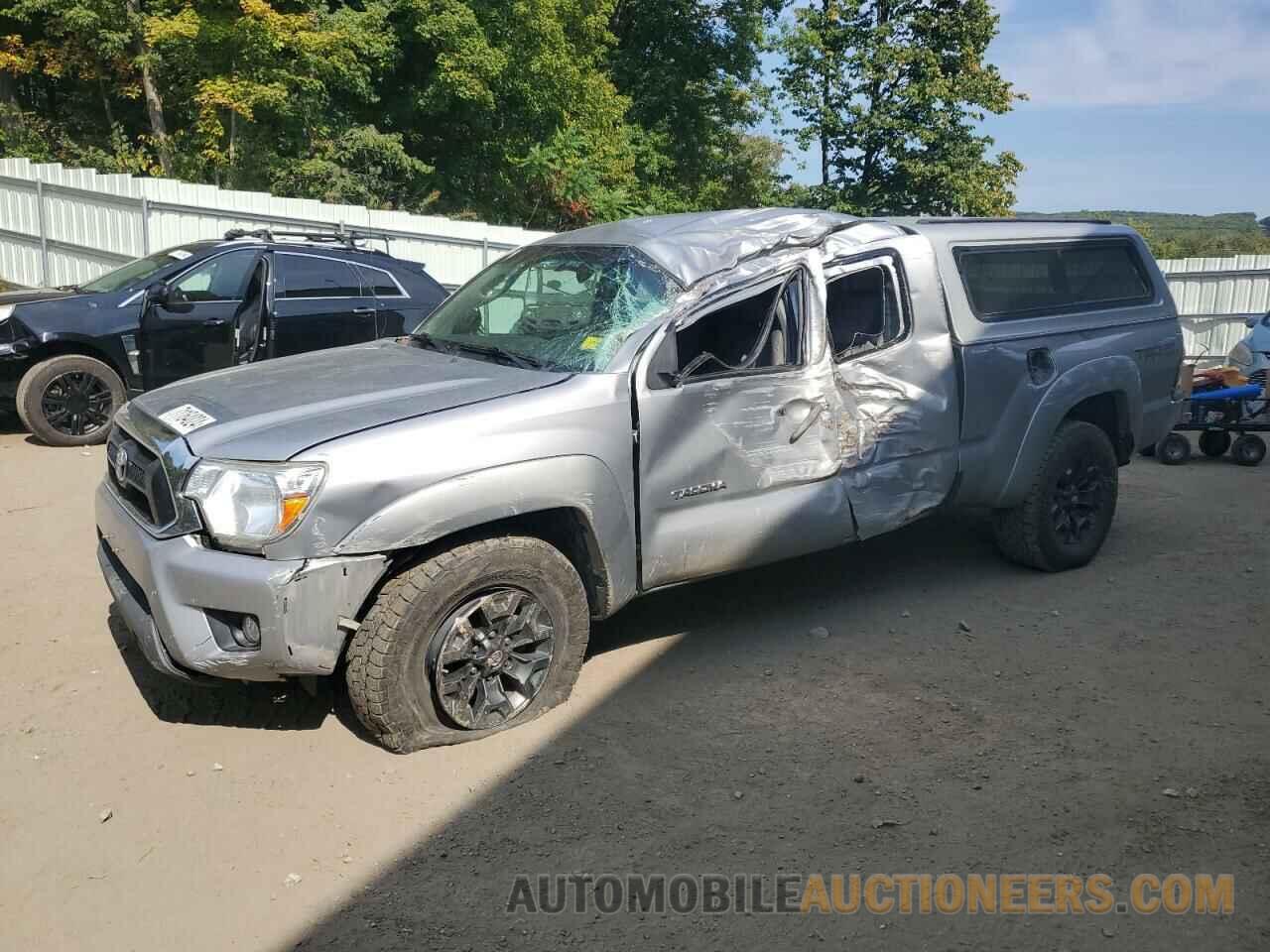 5TFUU4EN2FX113739 TOYOTA TACOMA 2015