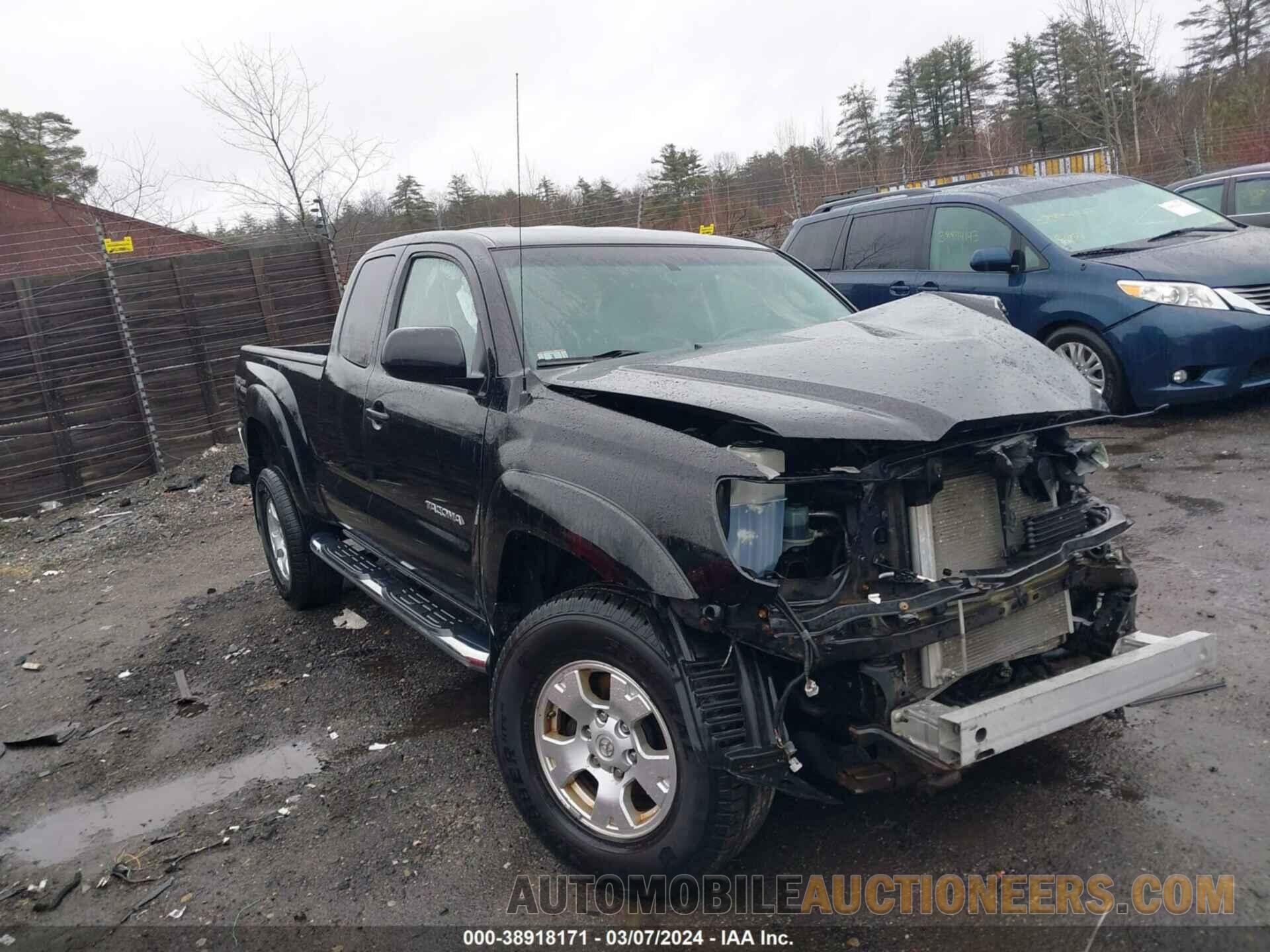 5TFUU4EN5FX113069 TOYOTA TACOMA 2015