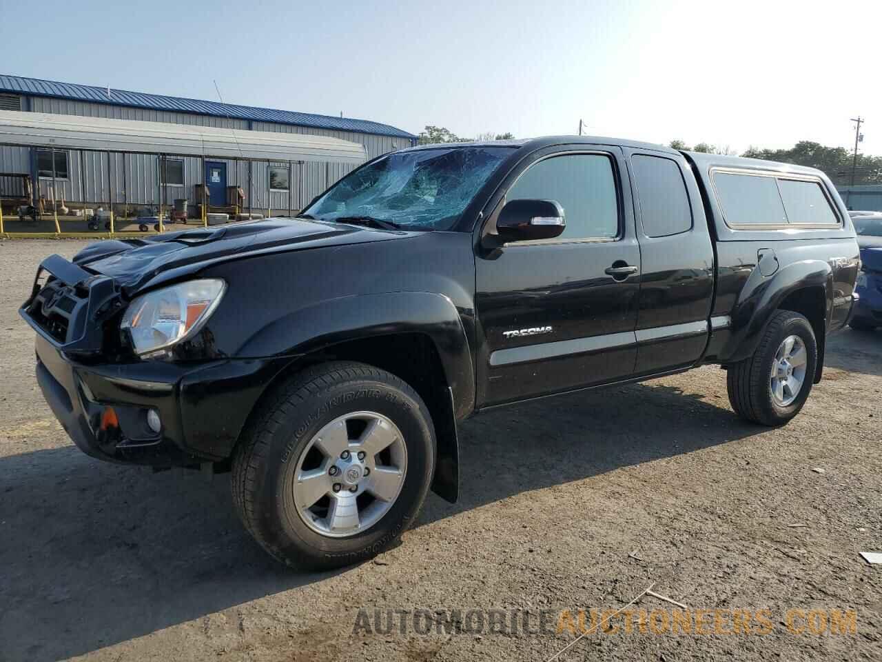 5TFUU4EN6FX110858 TOYOTA TACOMA 2015