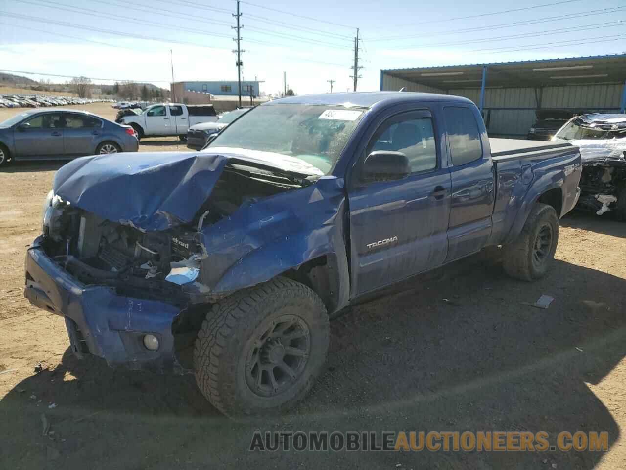 5TFUU4EN8FX118444 TOYOTA TACOMA 2015