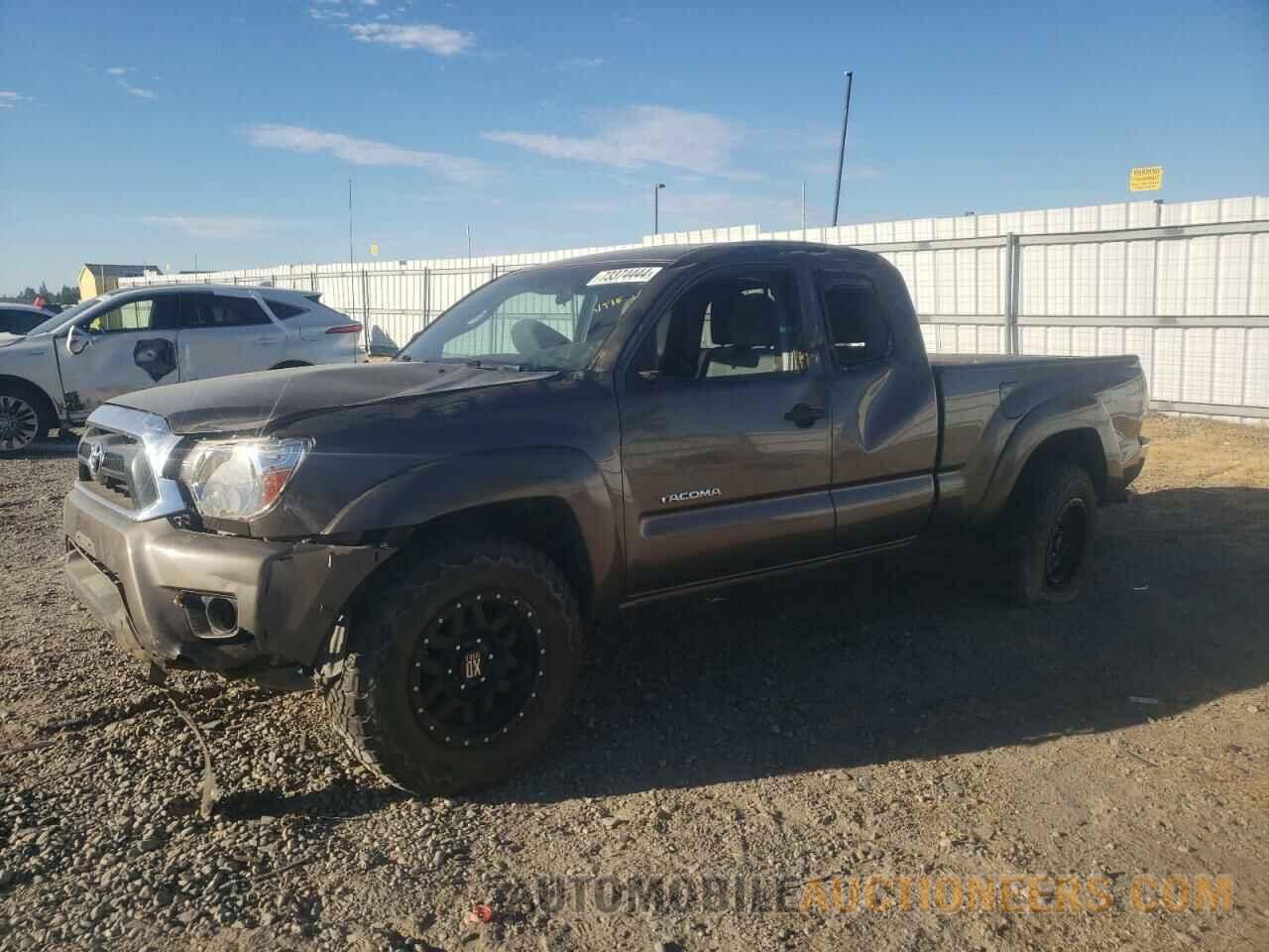 5TFUU4EN8FX132215 TOYOTA TACOMA 2015