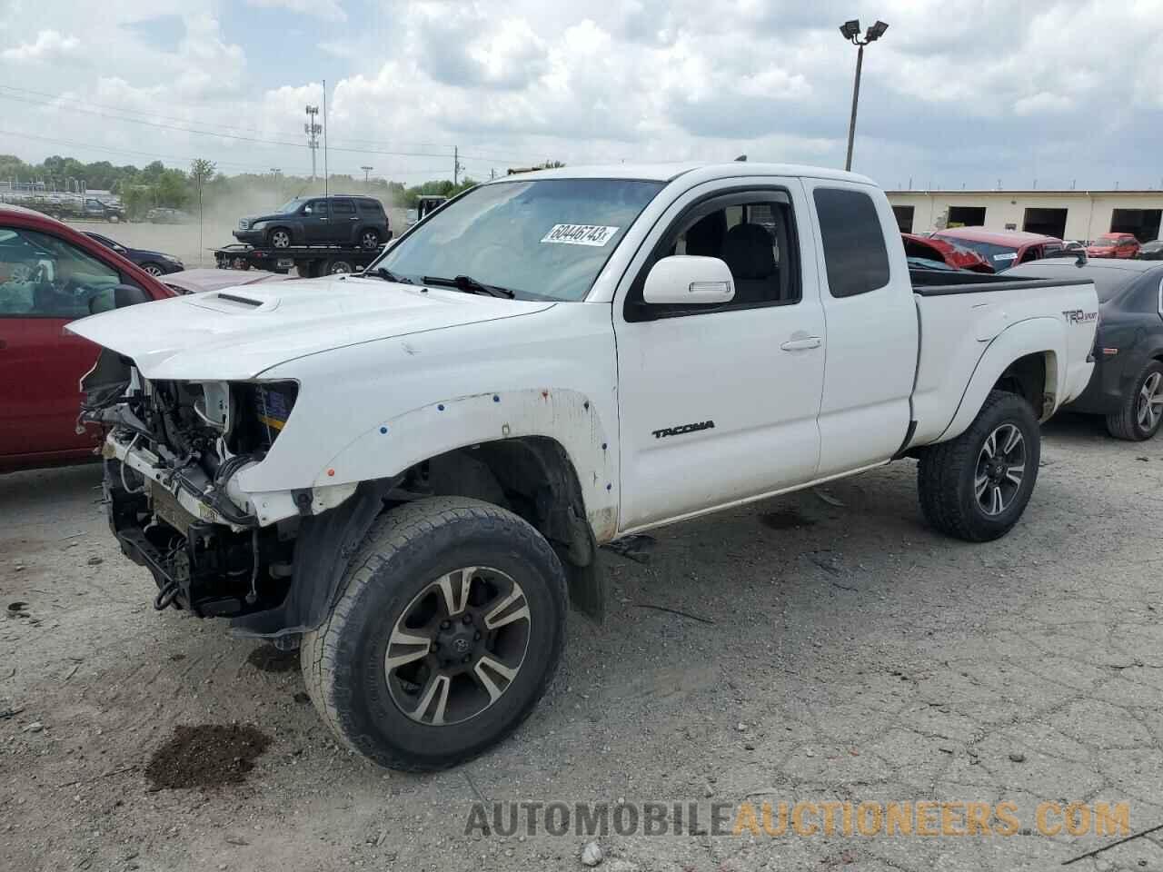 5TFUU4EN9FX111681 TOYOTA TACOMA 2015