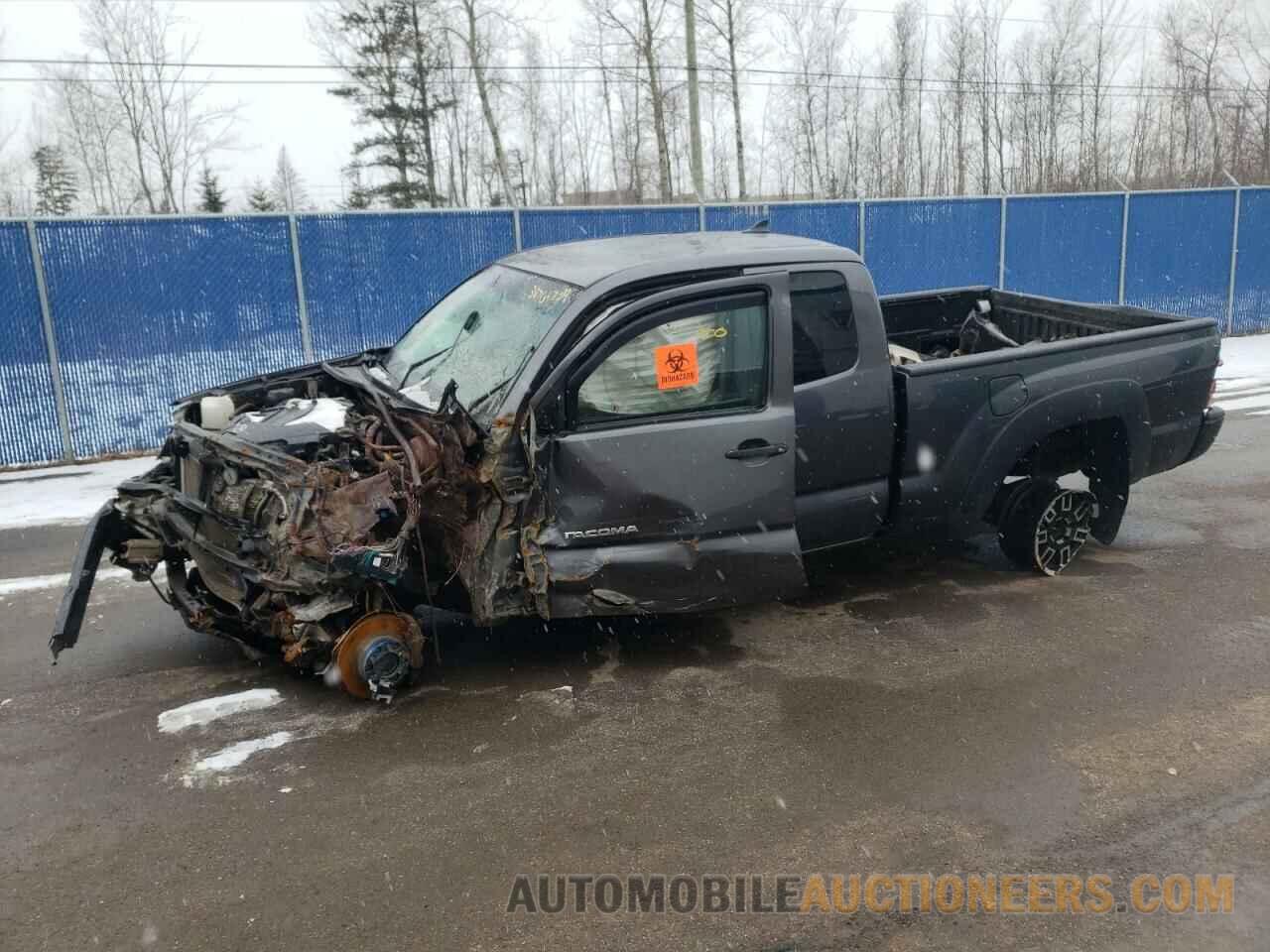 5TFUU4ENXFX113682 TOYOTA TACOMA 2015